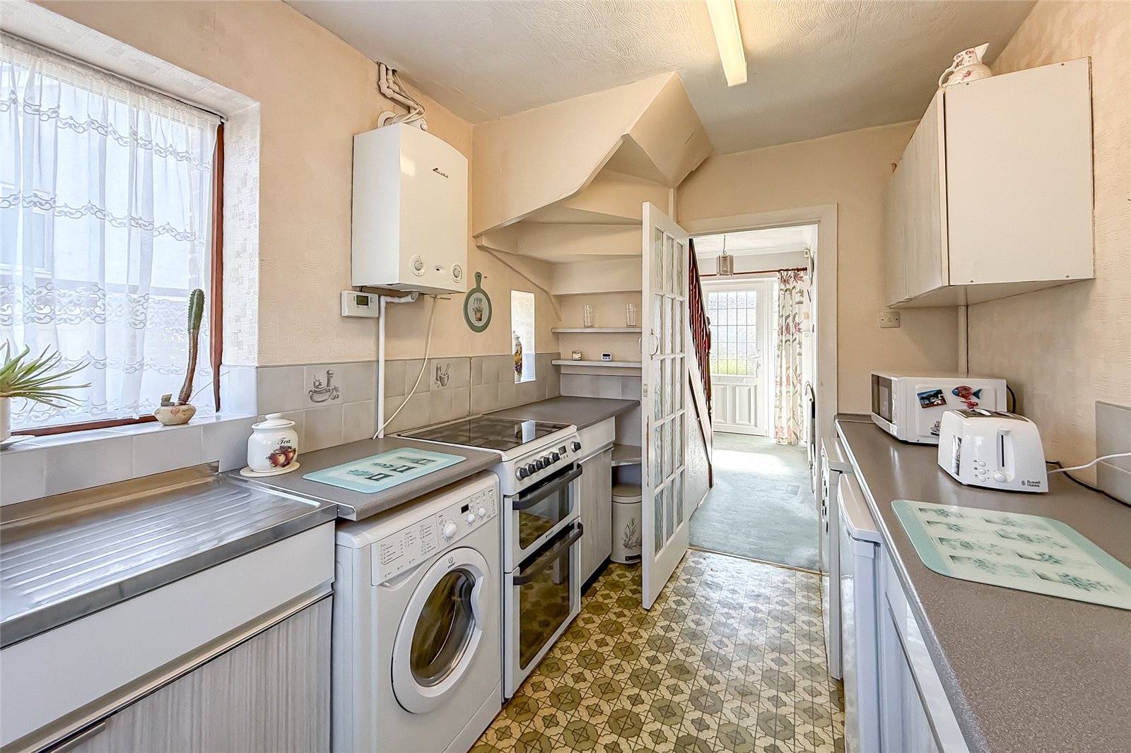 3 bed semi-detached house for sale in Sherwood Avenue, St. Albans, Hertfordshire, AL4  - Property Image 3