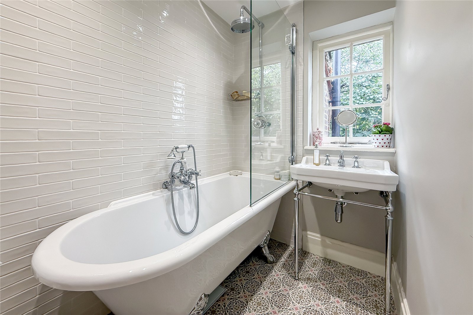 4 bed semi-detached house for sale in Townsend Drive, St. Albans, Hertfordshire, AL3 - Property Image 10