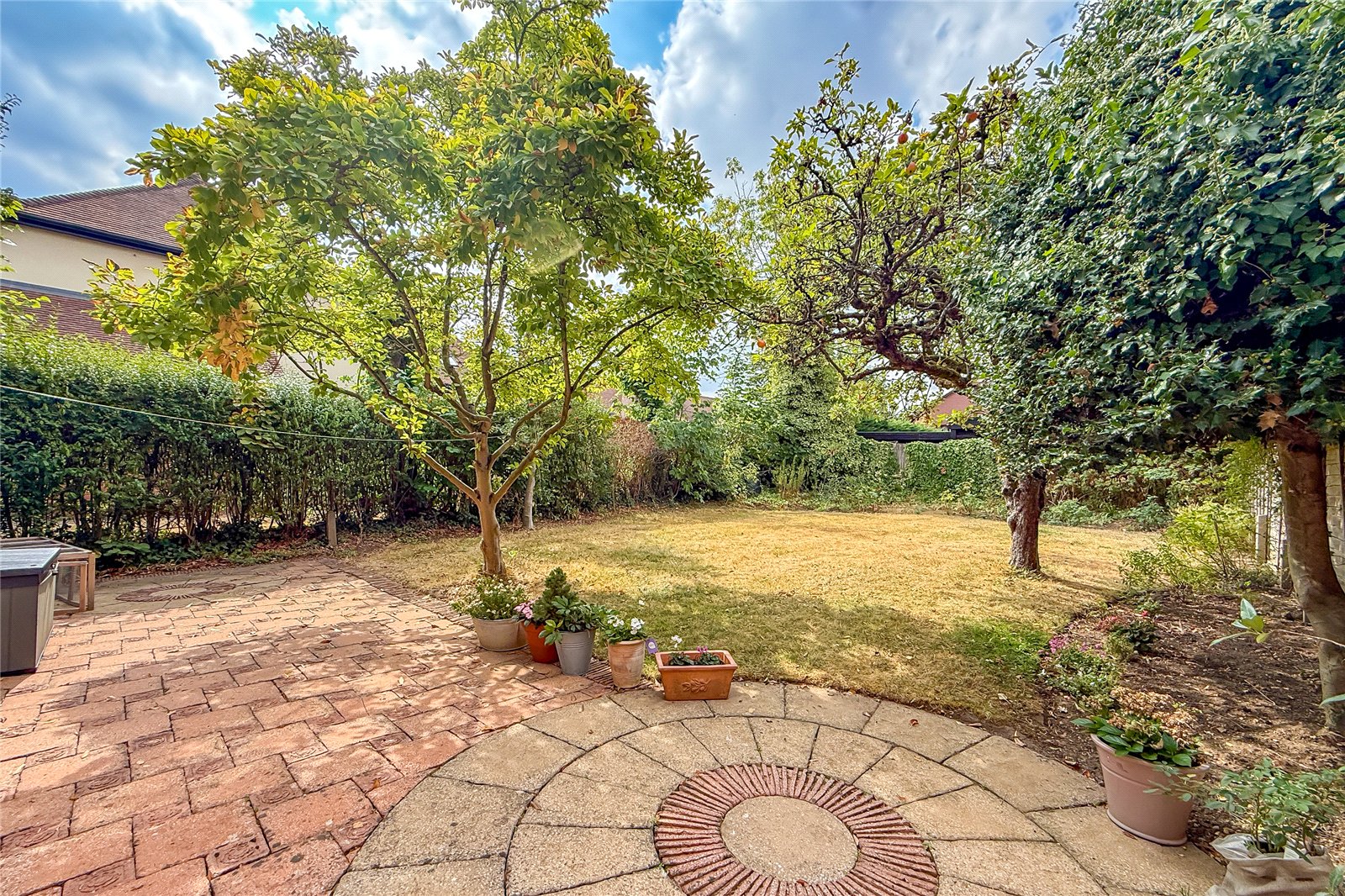 4 bed semi-detached house for sale in Townsend Drive, St. Albans, Hertfordshire, AL3 - Property Image 11