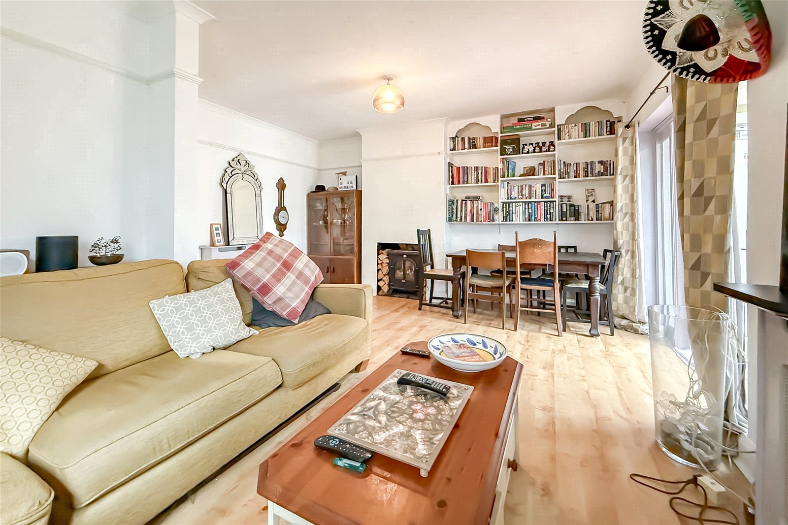 4 bed semi-detached house for sale in Wynchlands Crescent, St. Albans, Hertfordshire, AL4  - Property Image 5