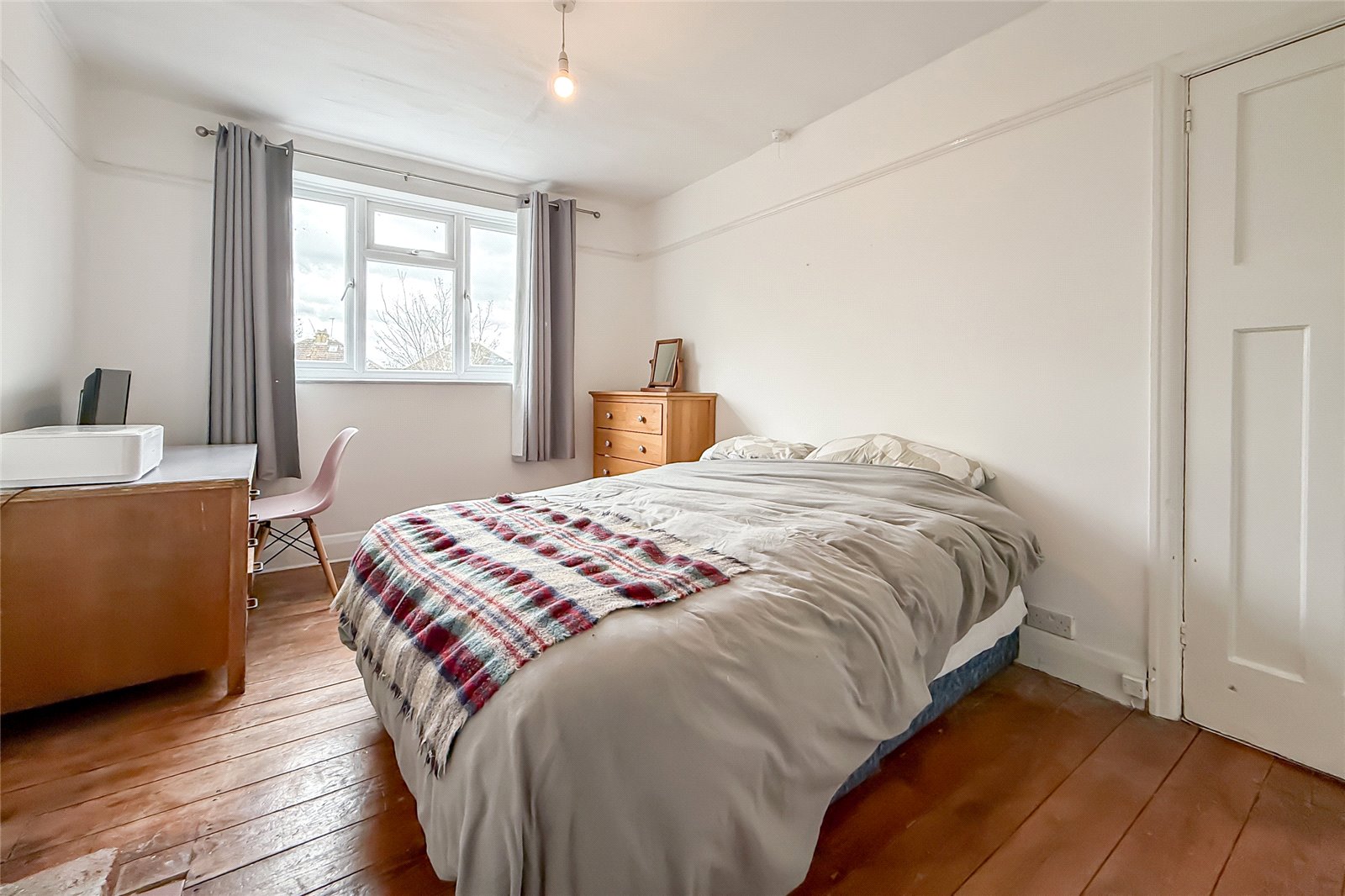 4 bed semi-detached house for sale in Wynchlands Crescent, St. Albans, Hertfordshire, AL4  - Property Image 6