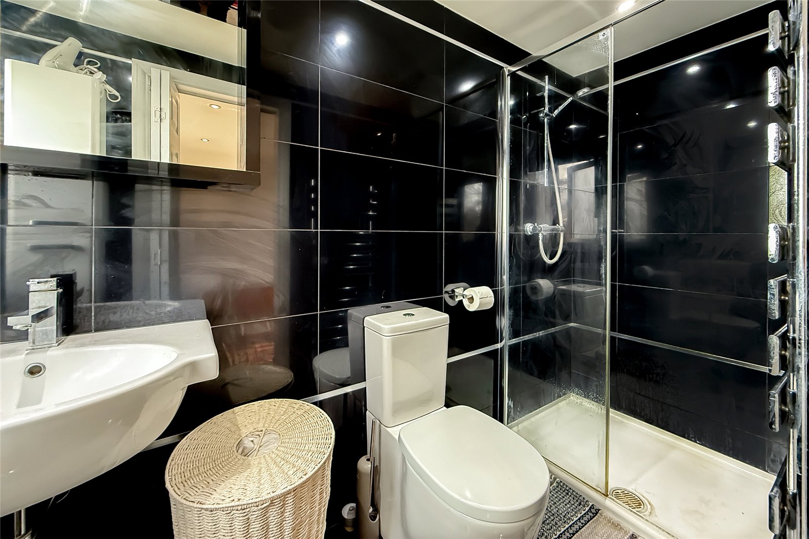 4 bed semi-detached house for sale in Wynchlands Crescent, St. Albans, Hertfordshire, AL4  - Property Image 12