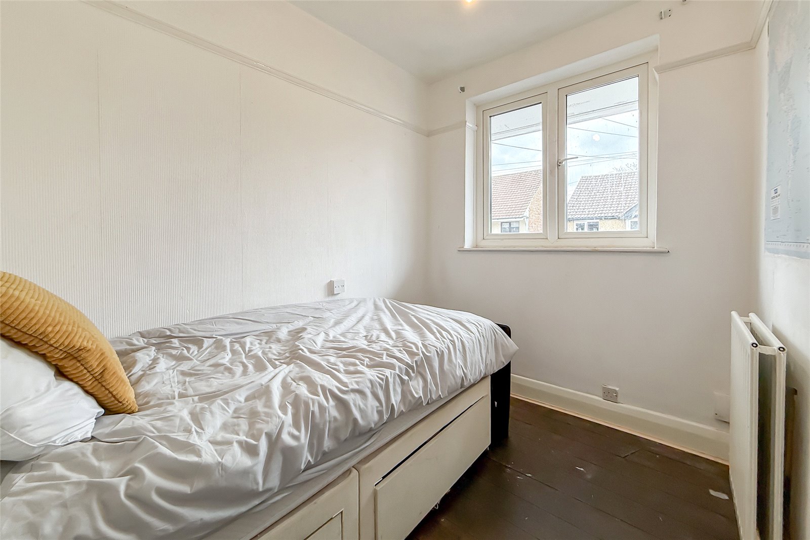 4 bed semi-detached house for sale in Wynchlands Crescent, St. Albans, Hertfordshire, AL4  - Property Image 17