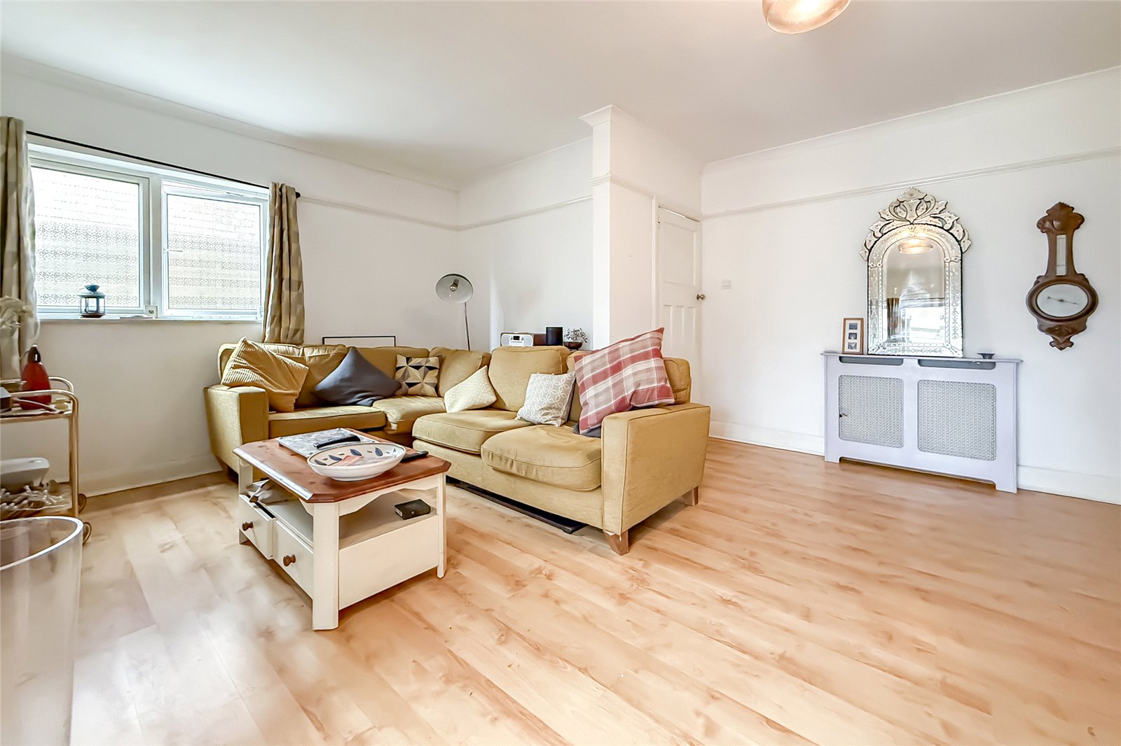 4 bed semi-detached house for sale in Wynchlands Crescent, St. Albans, Hertfordshire, AL4  - Property Image 19