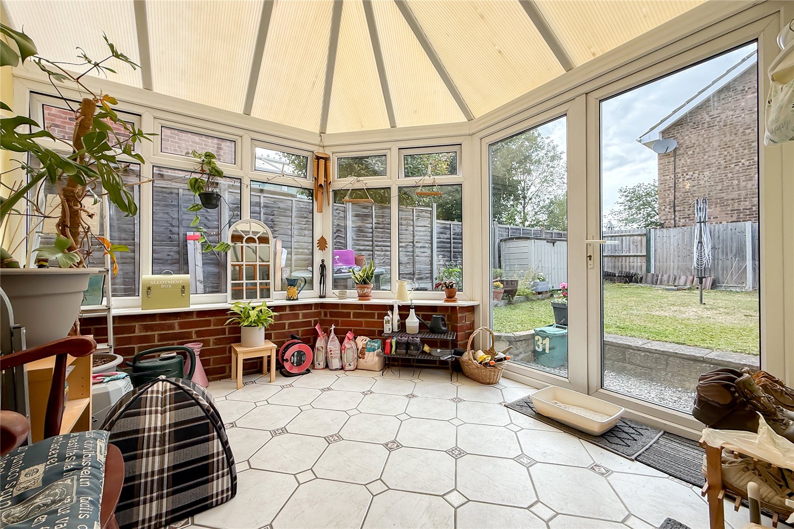3 bed semi-detached house for sale in Gladeside, St. Albans, Hertfordshire, AL4 - Property Image 7