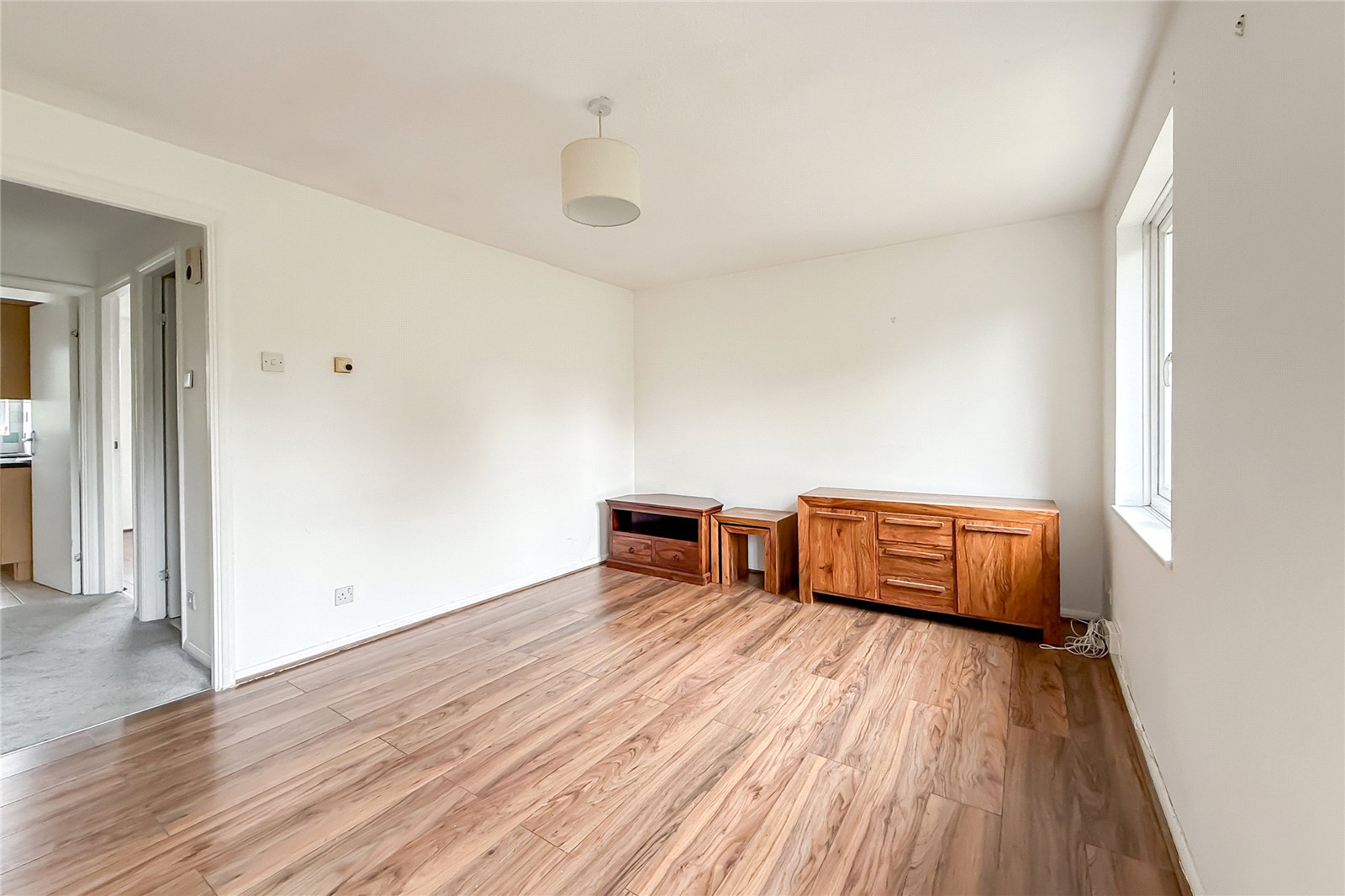 1 bed maisonette for sale in Milford Close, St. Albans, Hertfordshire, AL4 - Property Image 3