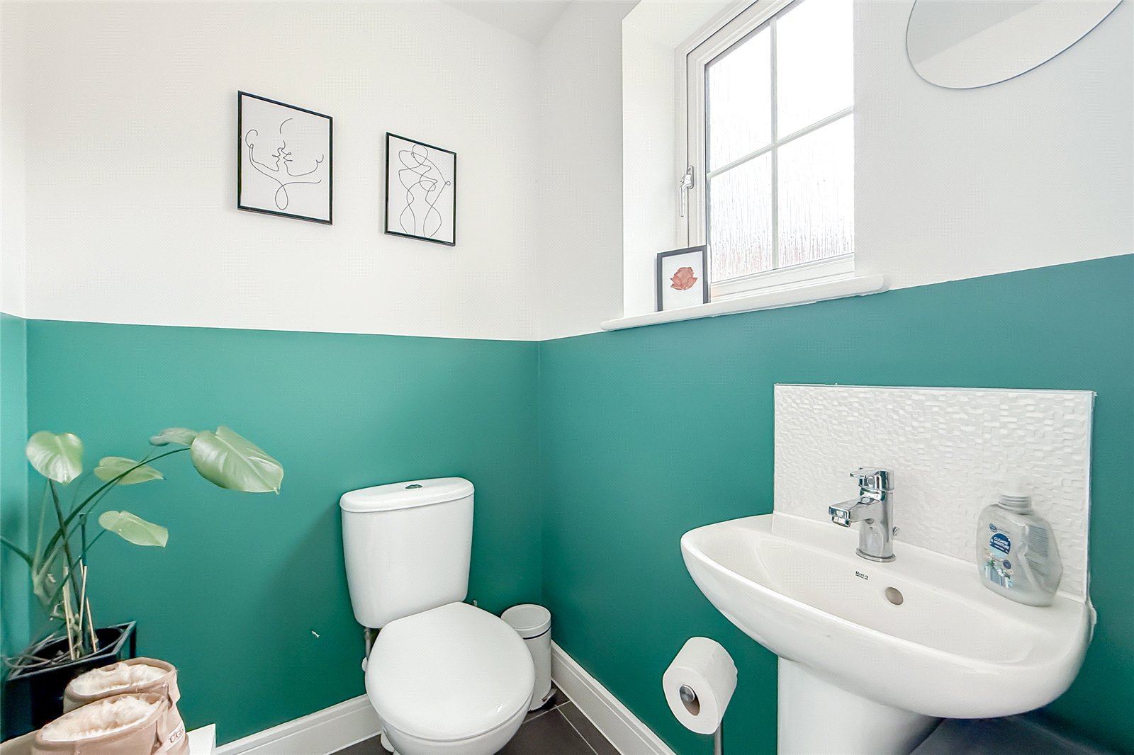 2 bed terraced house for sale in Kestrel Way, St. Albans, Hertfordshire, AL4 - Property Image 7