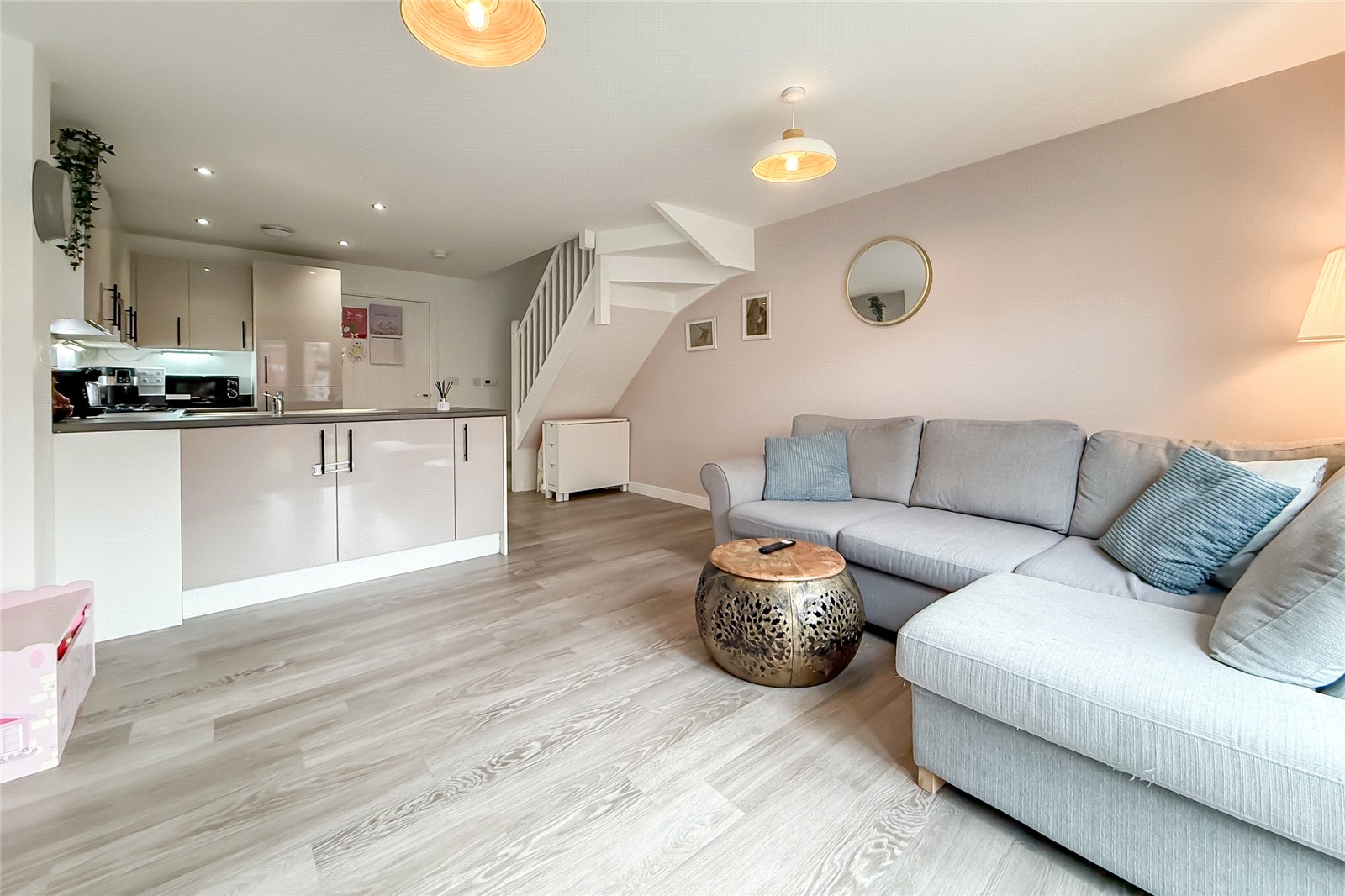 2 bed terraced house for sale in Kestrel Way, St. Albans, Hertfordshire, AL4 - Property Image 5