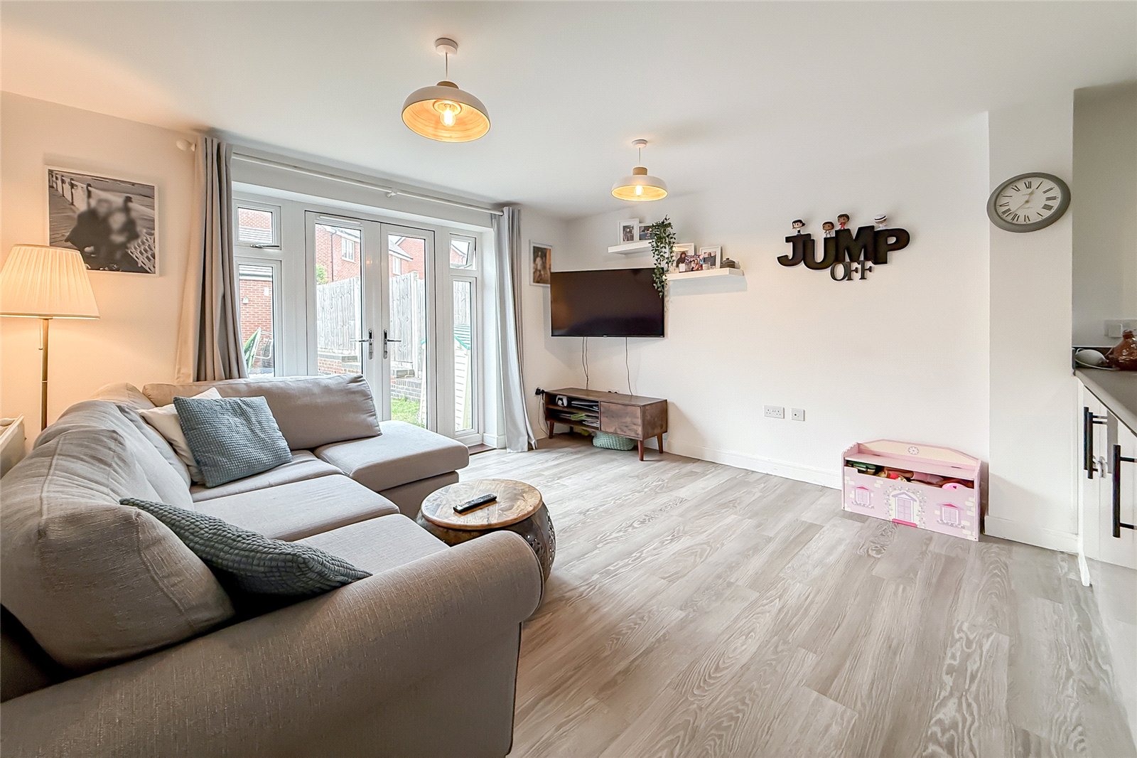 2 bed terraced house for sale in Kestrel Way, St. Albans, Hertfordshire, AL4 - Property Image 15