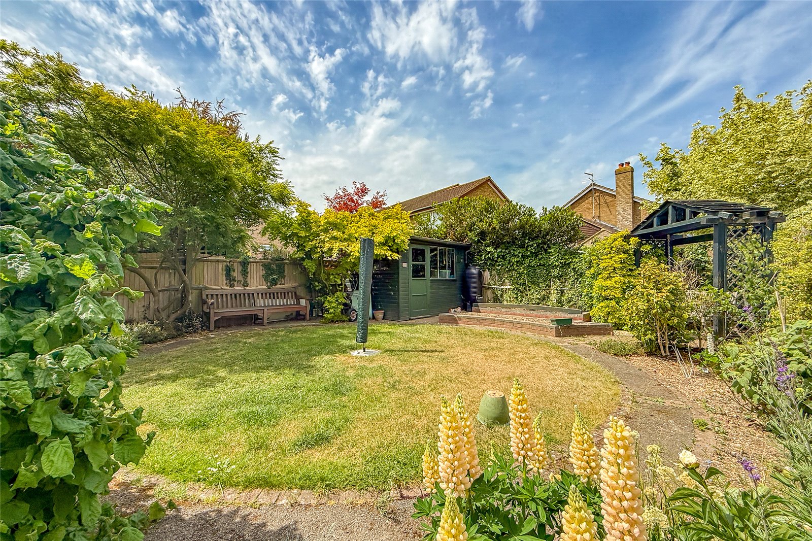 3 bed detached house for sale in Villiers Crescent, St. Albans, Hertfordshire, AL4 - Property Image 3