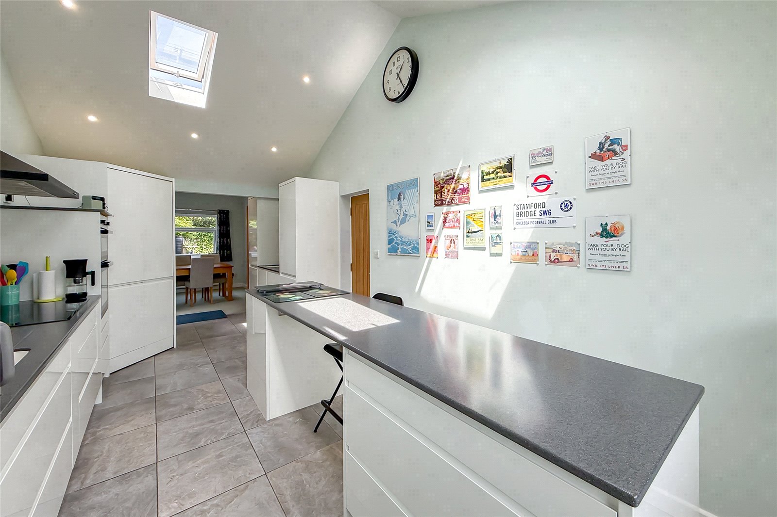 3 bed detached house for sale in Villiers Crescent, St. Albans, Hertfordshire, AL4 - Property Image 2