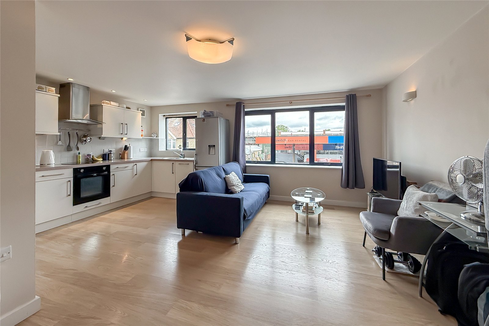 1 bed apartment for sale in Hatfield Road, St. Albans, Hertfordshire, AL1