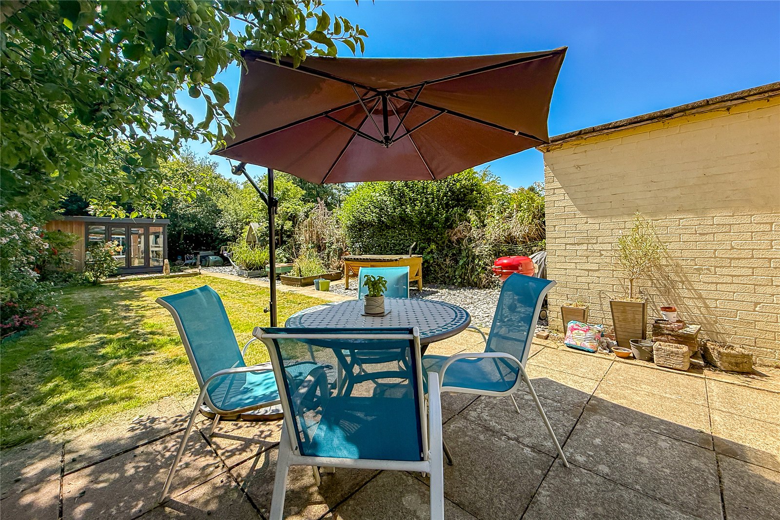 2 bed terraced house for sale in Cavan Drive, St. Albans, Hertfordshire, AL3 - Property Image 10