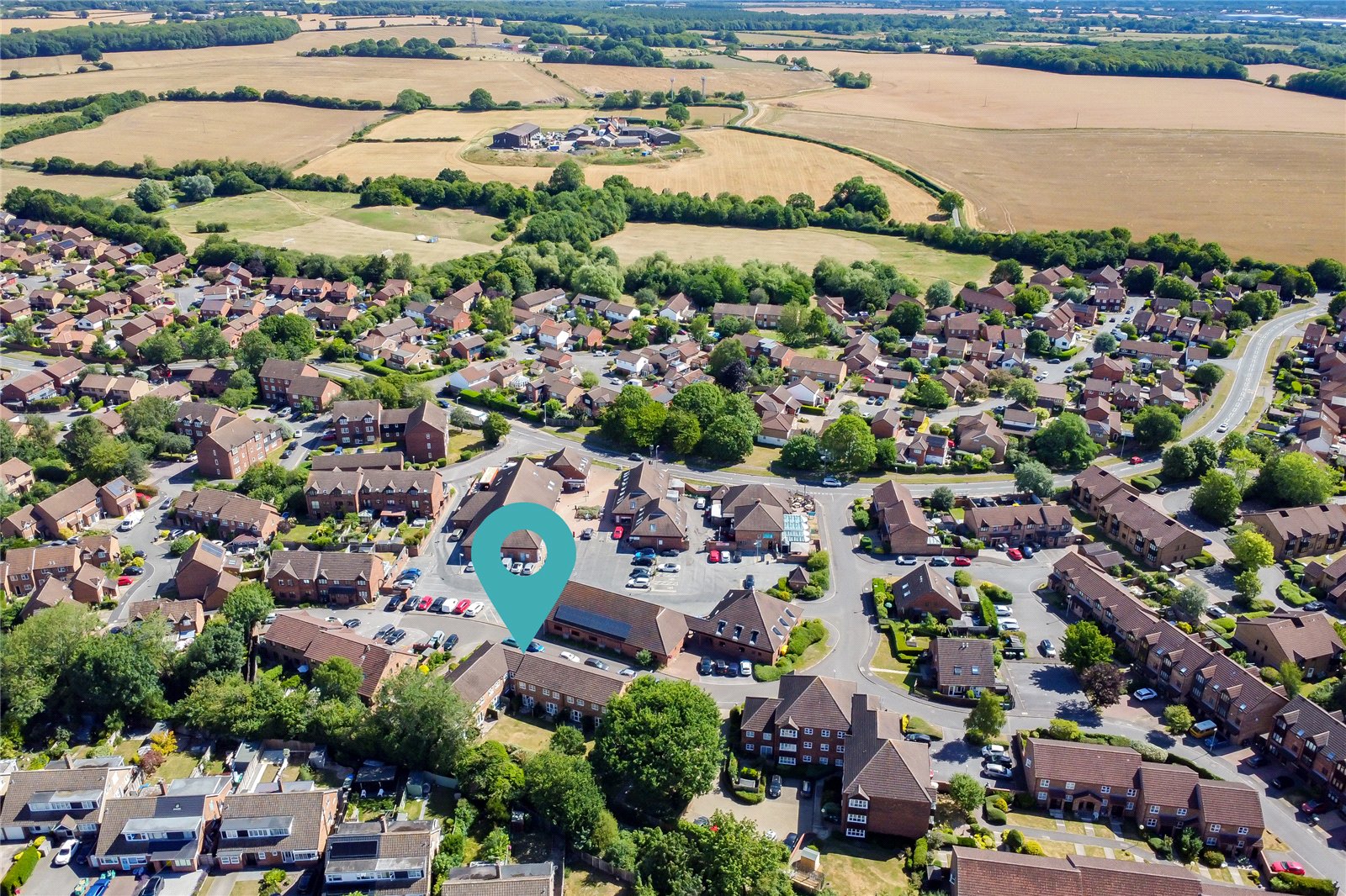 2 bed ground floor maisonette for sale in Harvest Court, Harvesters, St. Albans, Hertfordshire, AL4  - Property Image 12