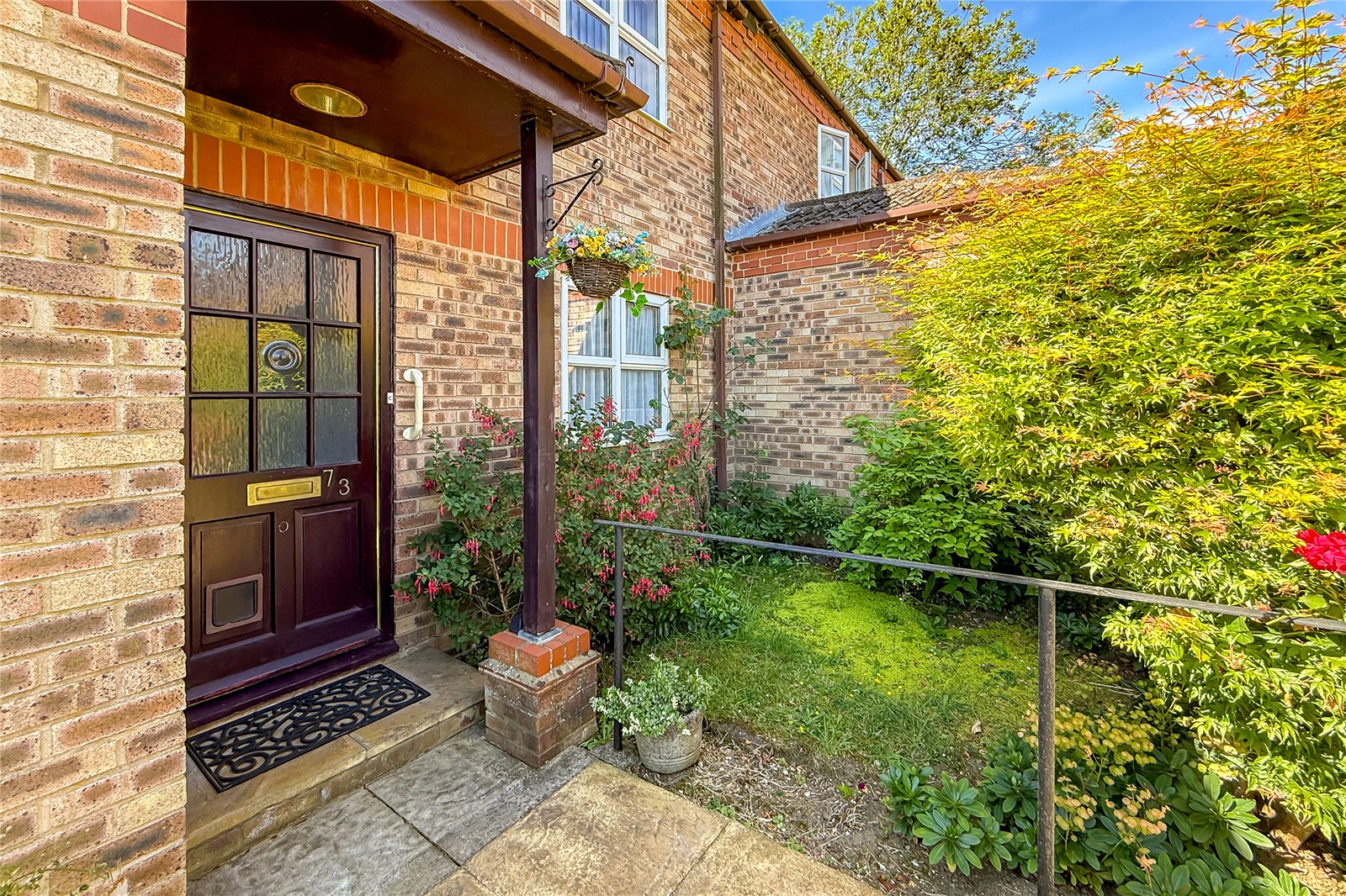 2 bed ground floor maisonette for sale in Harvest Court, Harvesters, St. Albans, Hertfordshire, AL4  - Property Image 13