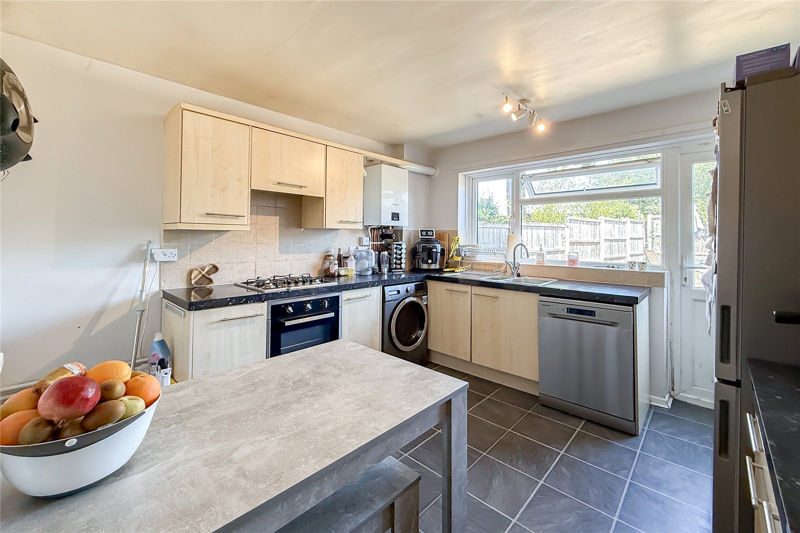 2 bed ground floor flat for sale in Langley Grove, Sandridge, St. Albans, Hertfordshire, AL4 - Property Image 10