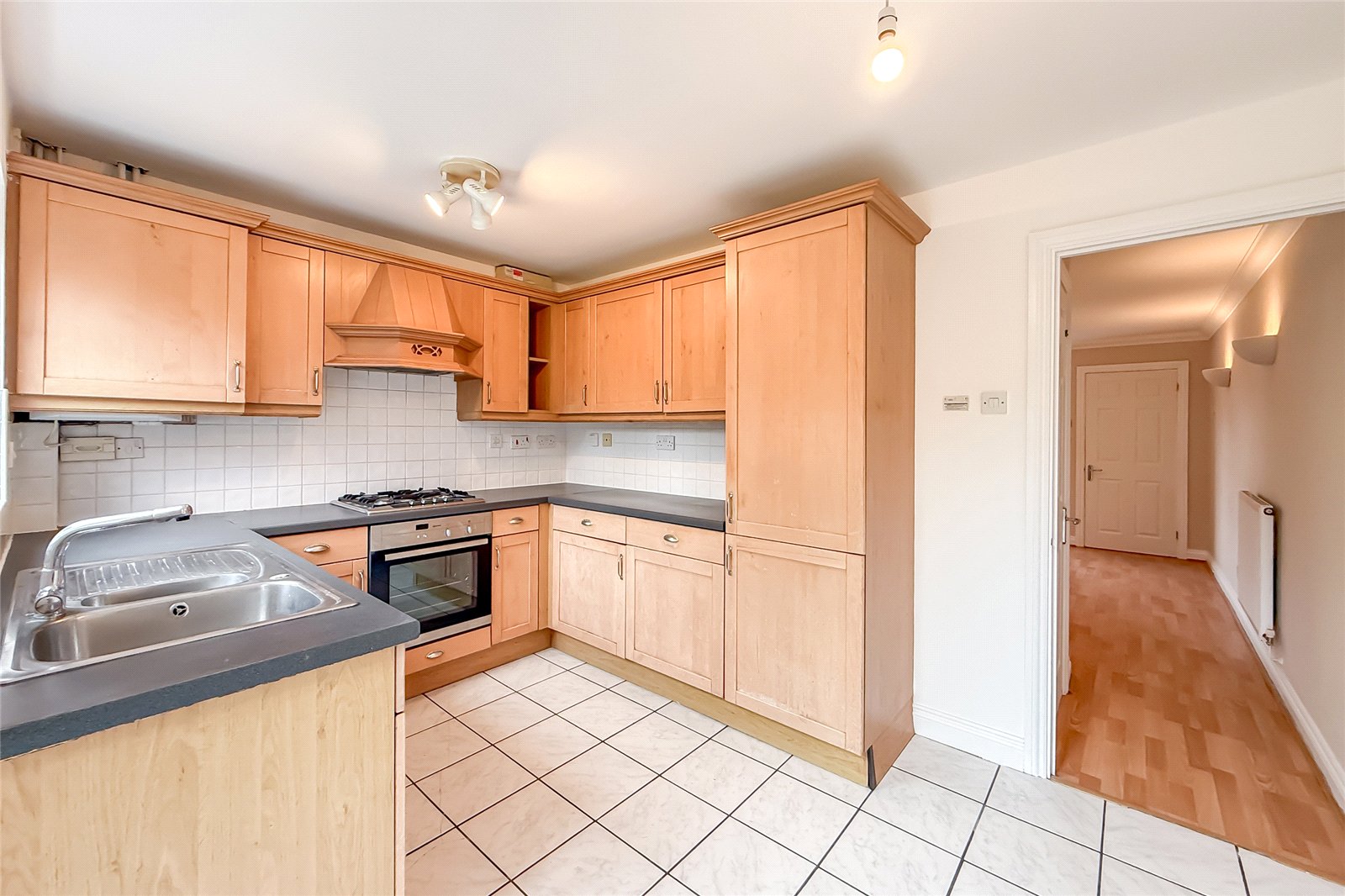 2 bed semi-detached house for sale in Puddingstone Drive, St Albans, Hertfordshire, AL4 - Property Image 4