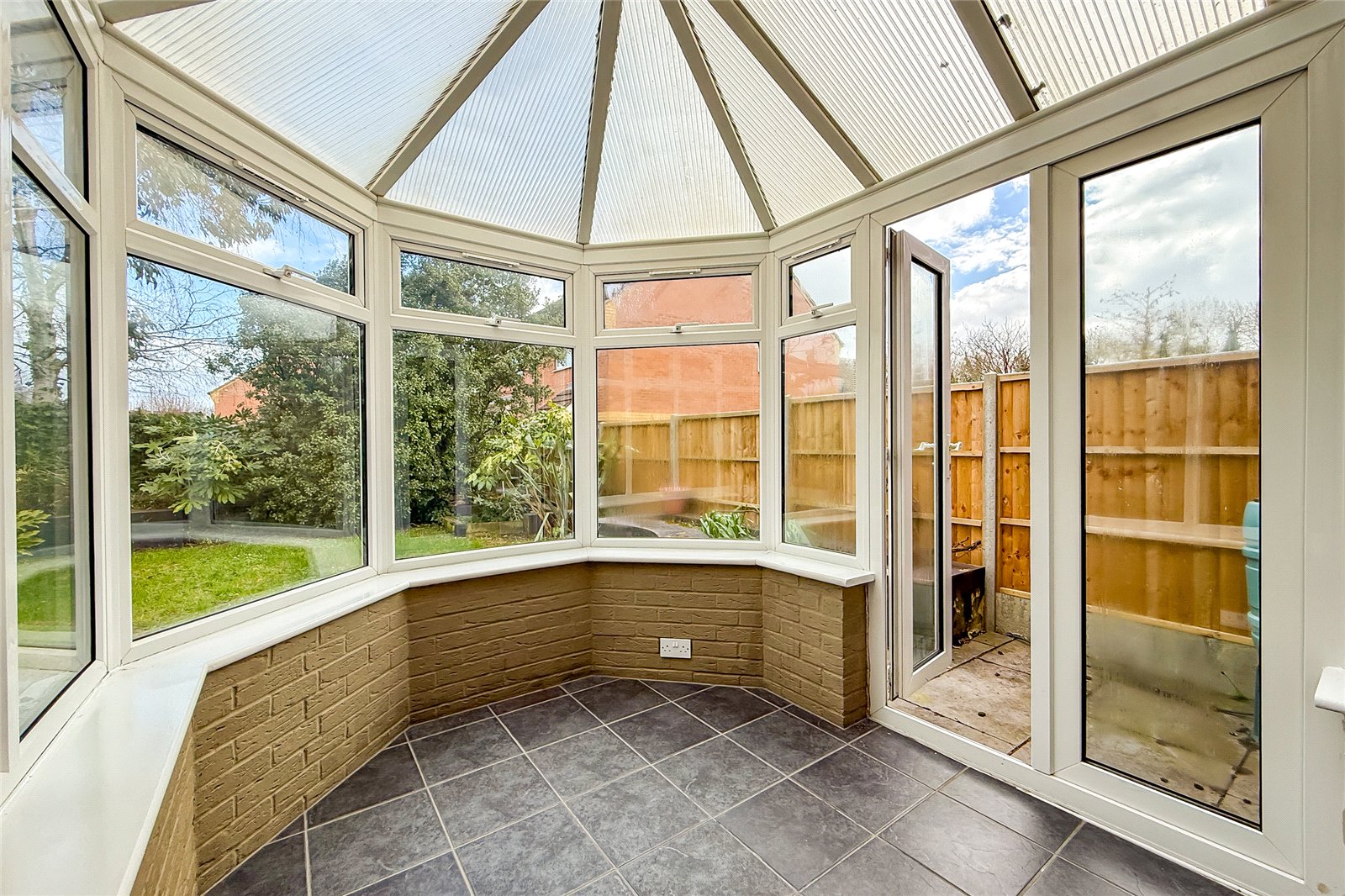 3 bed end of terrace house to rent in Bell View, St. Albans, Hertfordshire, AL4 - Property Image 7