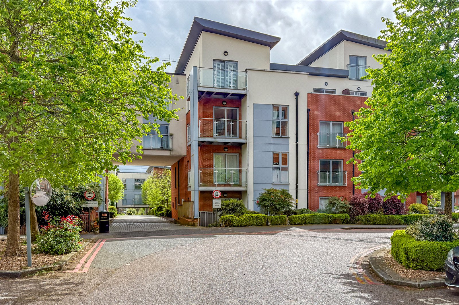 1 bed ground floor flat for sale in Charrington Place, St. Albans, Hertfordshire, AL1 - Property Image 11