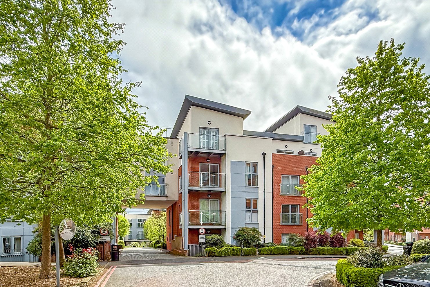1 bed ground floor flat for sale in Charrington Place, St. Albans, Hertfordshire, AL1 - Property Image 19