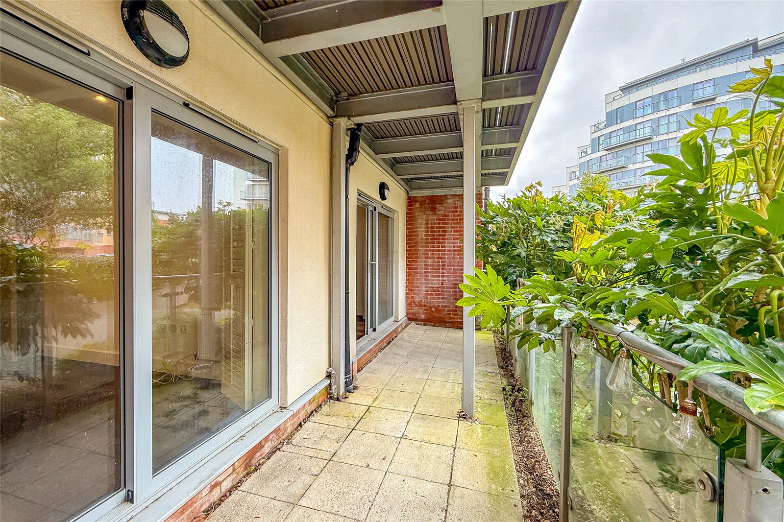 1 bed ground floor flat for sale in Charrington Place, St. Albans, Hertfordshire, AL1 - Property Image 9