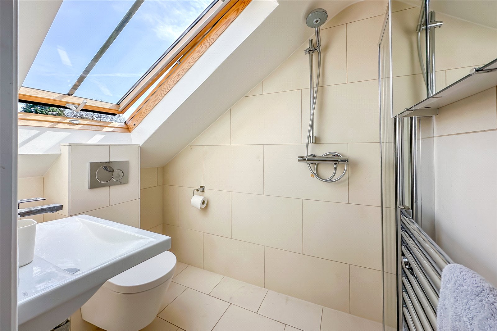 4 bed semi-detached house for sale in Ladysmith Road, St. Albans, Hertfordshire, AL3  - Property Image 11