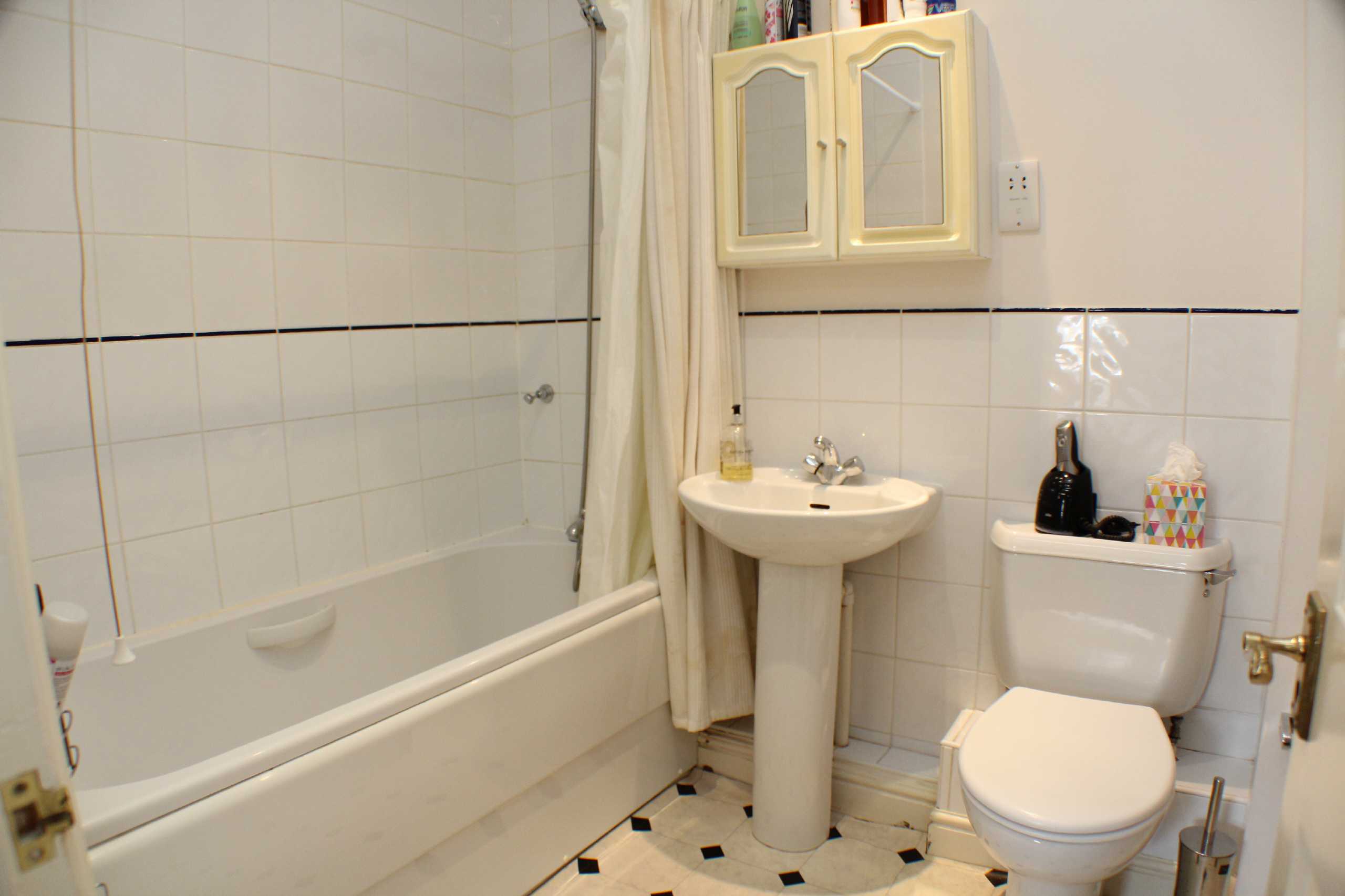 2 bed apartment to rent in Milliners Court, Lattimore Road, St Albans, Hertfordshire, AL1  - Property Image 7