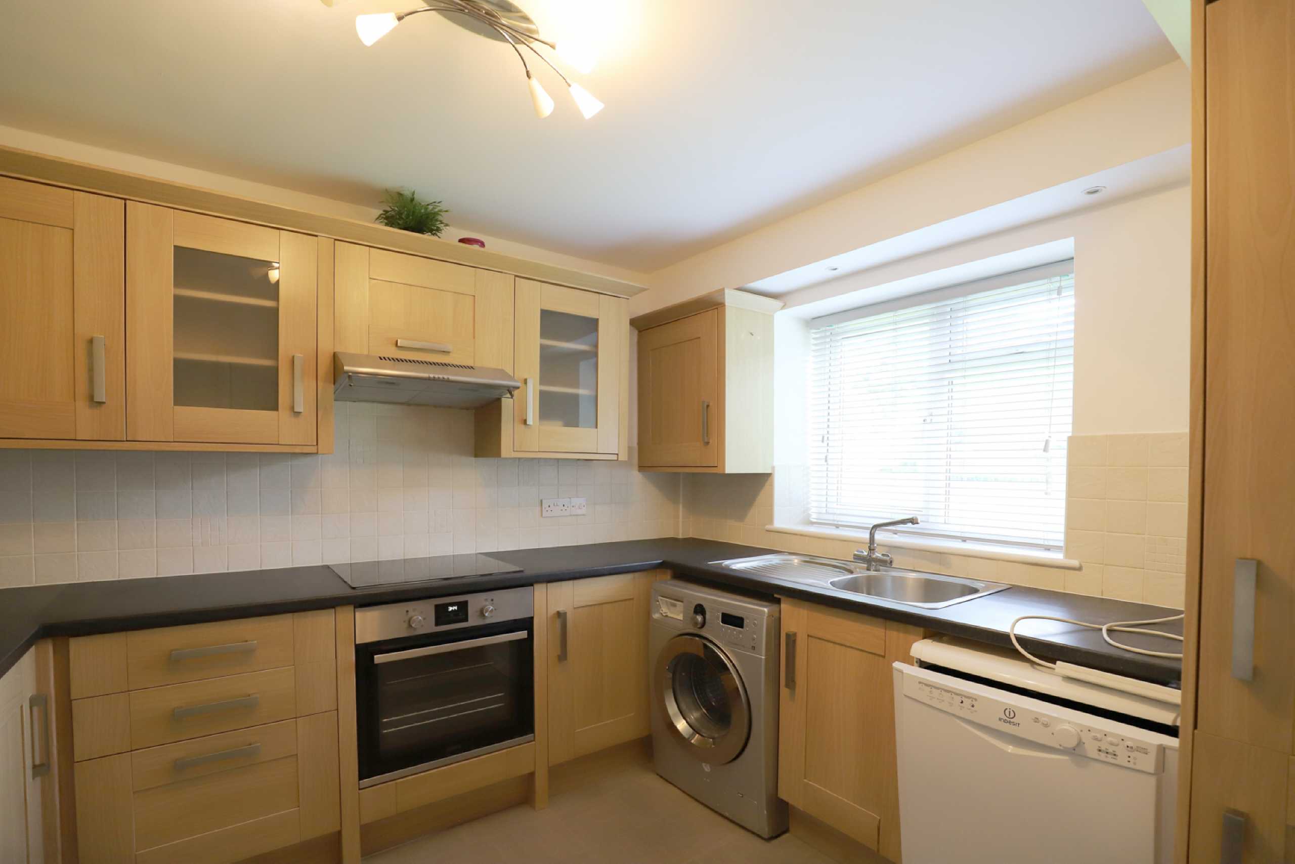 3 bed apartment to rent in Hughenden Road, St. Albans, Hertfordshire, AL4  - Property Image 2