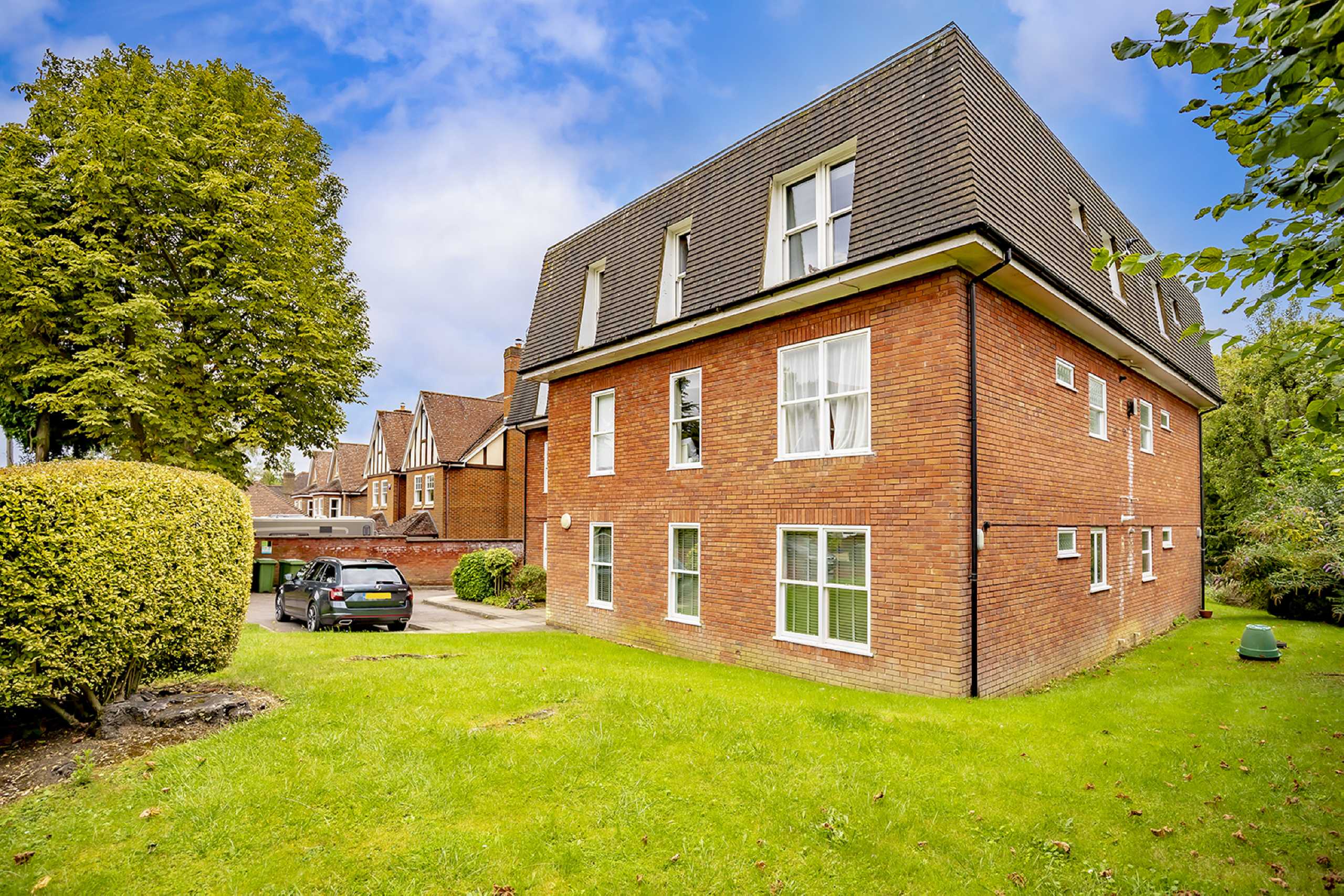 2 bed apartment to rent in The Mansards, Avenue Road, St. Albans, Hertfordshire, AL1 - Property Image 8