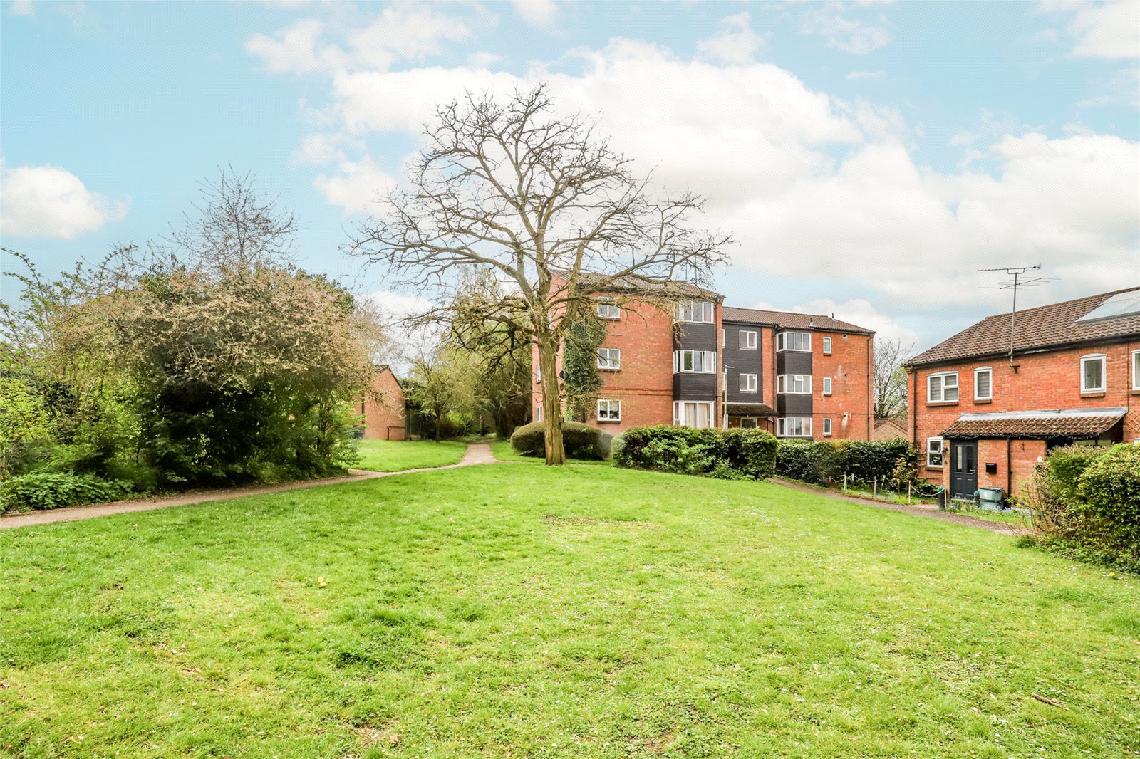 2 bed apartment to rent in Taylor Close, St. Albans, Hertfordshire, AL4  - Property Image 12