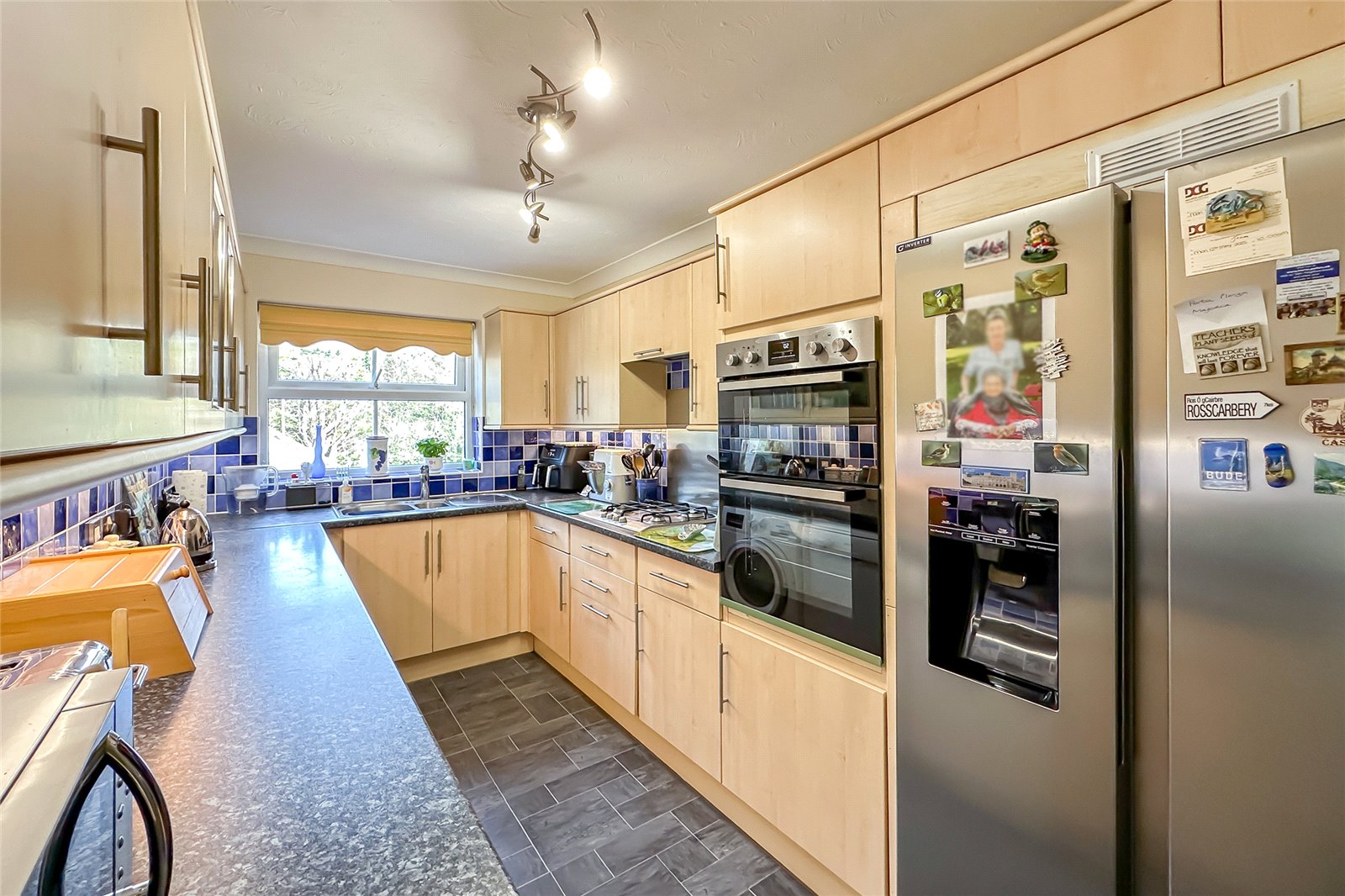 4 bed detached house for sale in Brightview Close, Bricket Wood, St. Albans, Hertfordshire, AL2  - Property Image 2