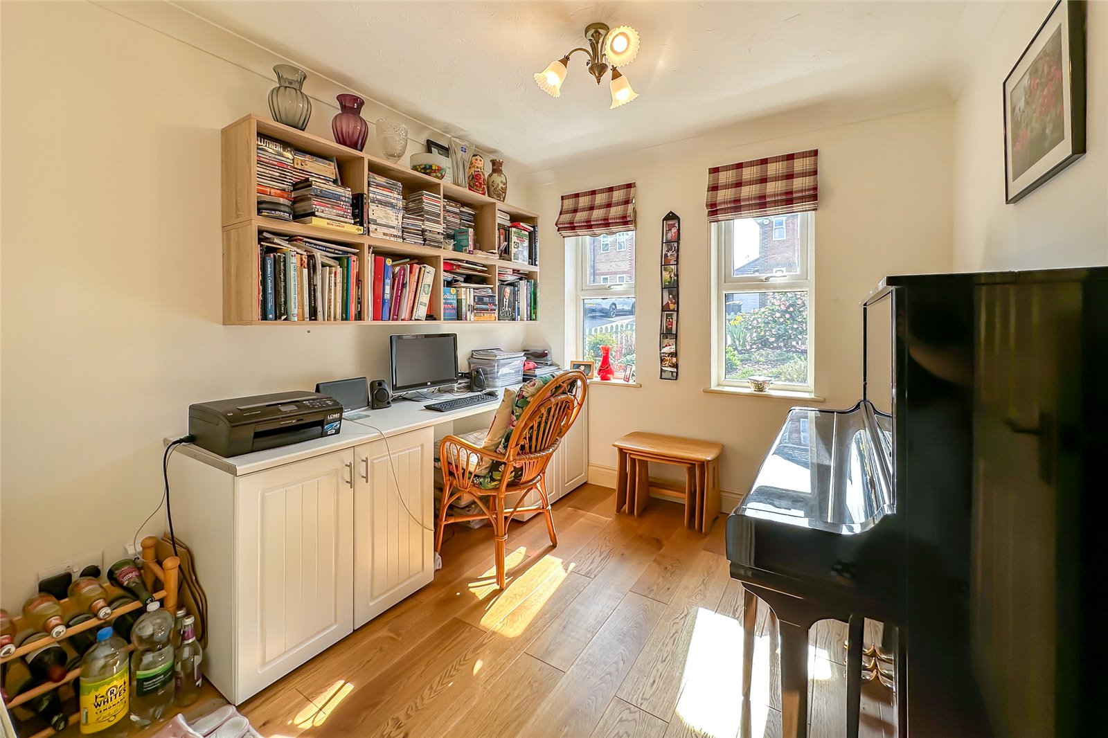 4 bed detached house for sale in Brightview Close, Bricket Wood, St. Albans, Hertfordshire, AL2  - Property Image 5