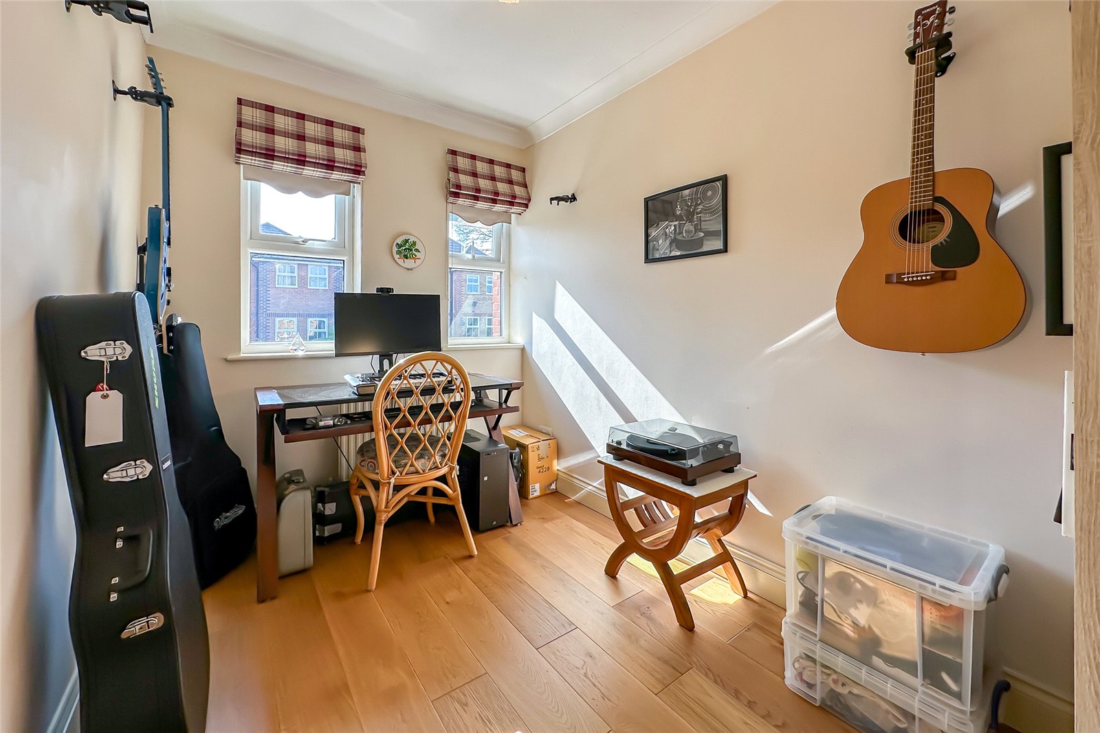 4 bed detached house for sale in Brightview Close, Bricket Wood, St. Albans, Hertfordshire, AL2  - Property Image 10