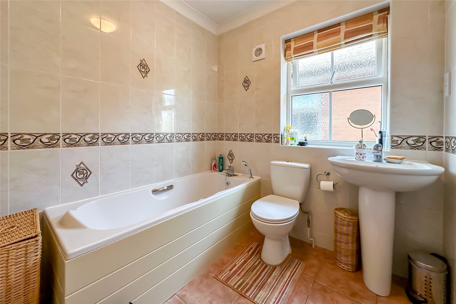4 bed detached house for sale in Brightview Close, Bricket Wood, St. Albans, Hertfordshire, AL2  - Property Image 11