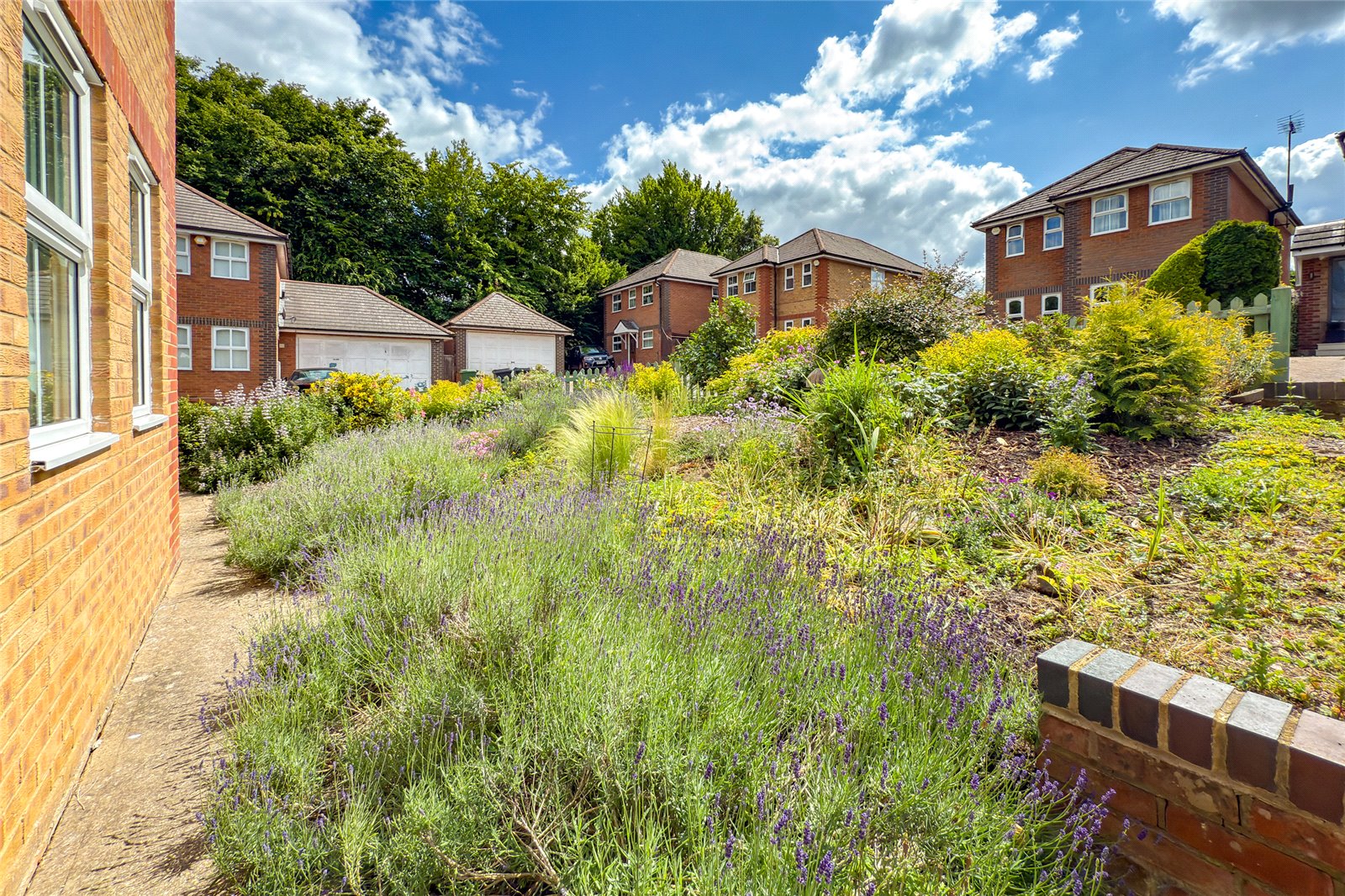 4 bed detached house for sale in Brightview Close, Bricket Wood, St. Albans, Hertfordshire, AL2  - Property Image 16