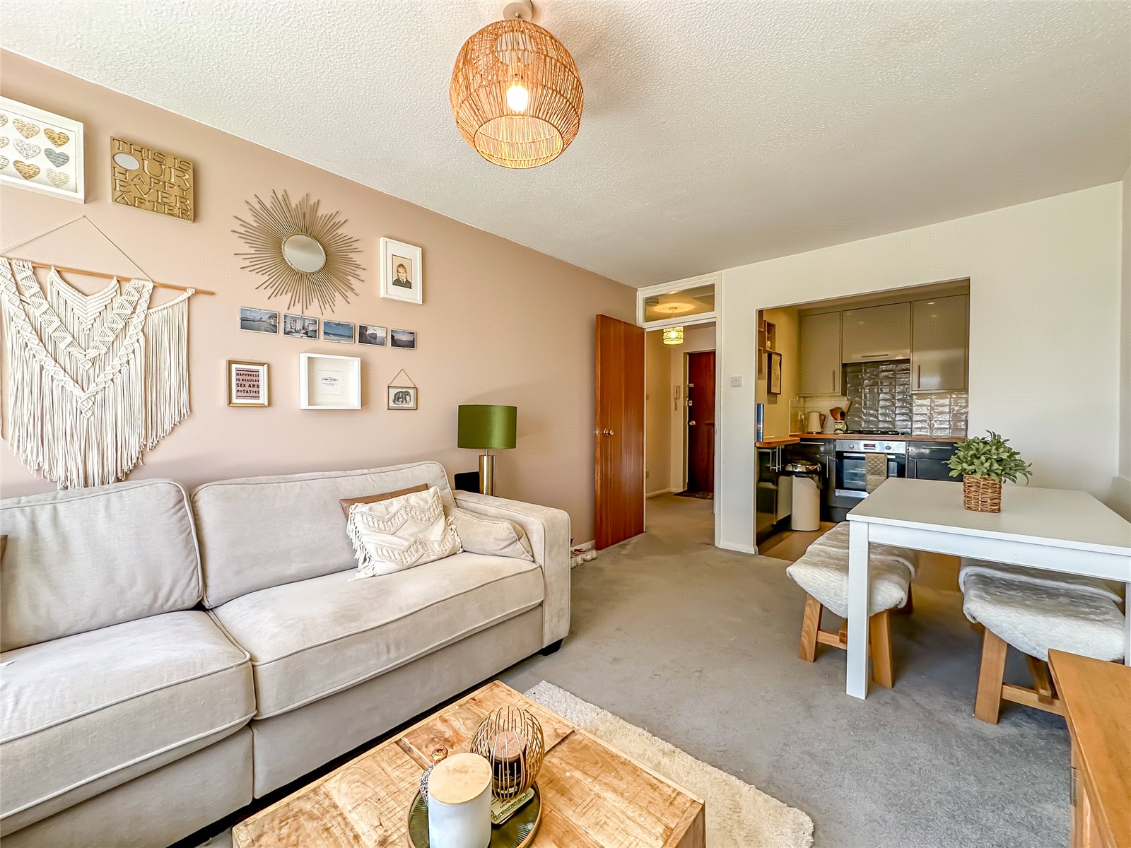 1 bed apartment to rent in Canterbury Court, Battlefield Road, St. Albans, Hertfordshire, AL1 - Property Image 7