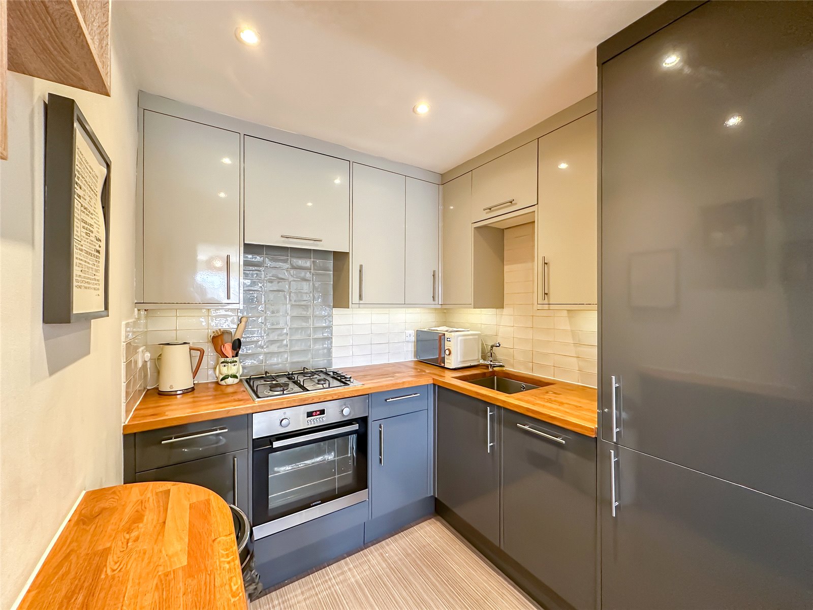 1 bed apartment to rent in Canterbury Court, Battlefield Road, St. Albans, Hertfordshire, AL1 - Property Image 8