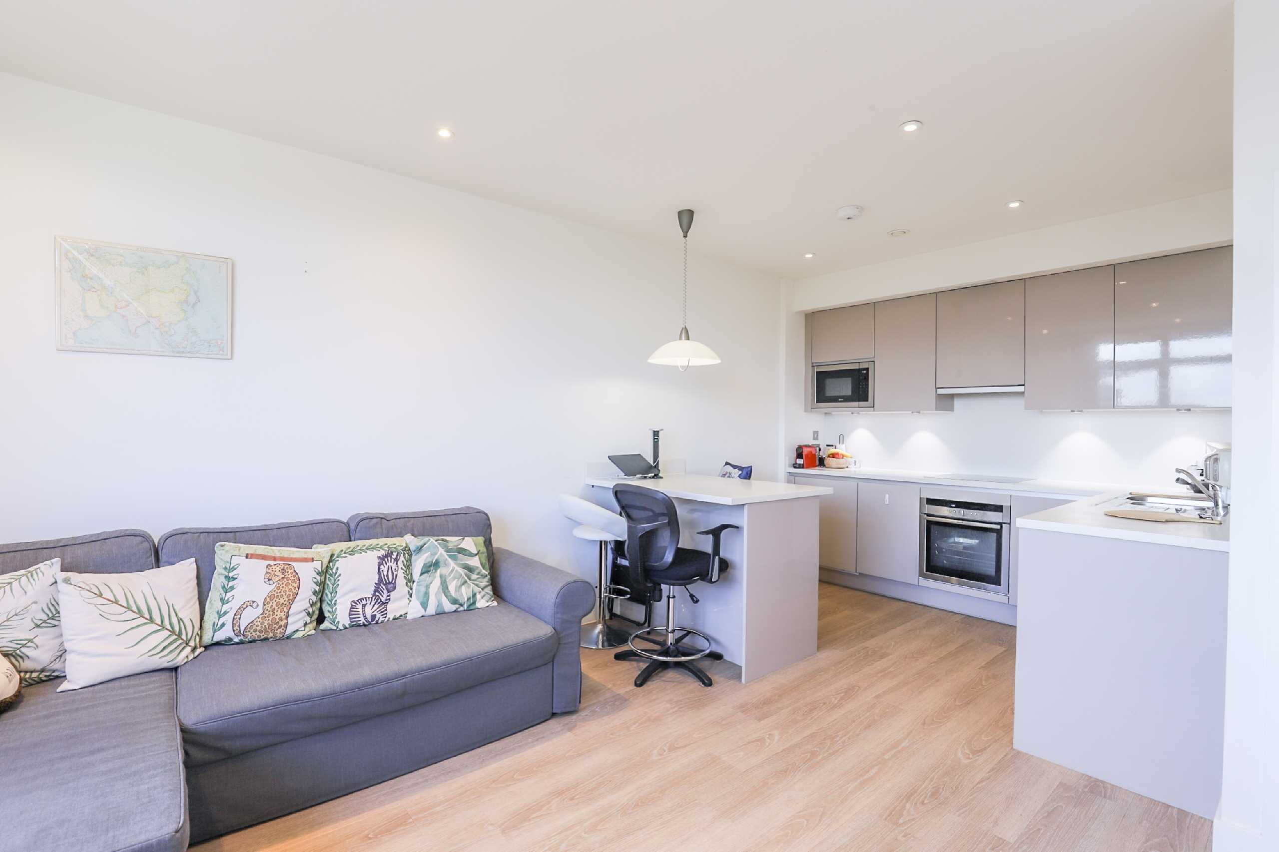 2 bed apartment to rent in Ridgmont Plaza, Ridgmont Road, St. Albans, Hertfordshire, AL1 - Property Image 2