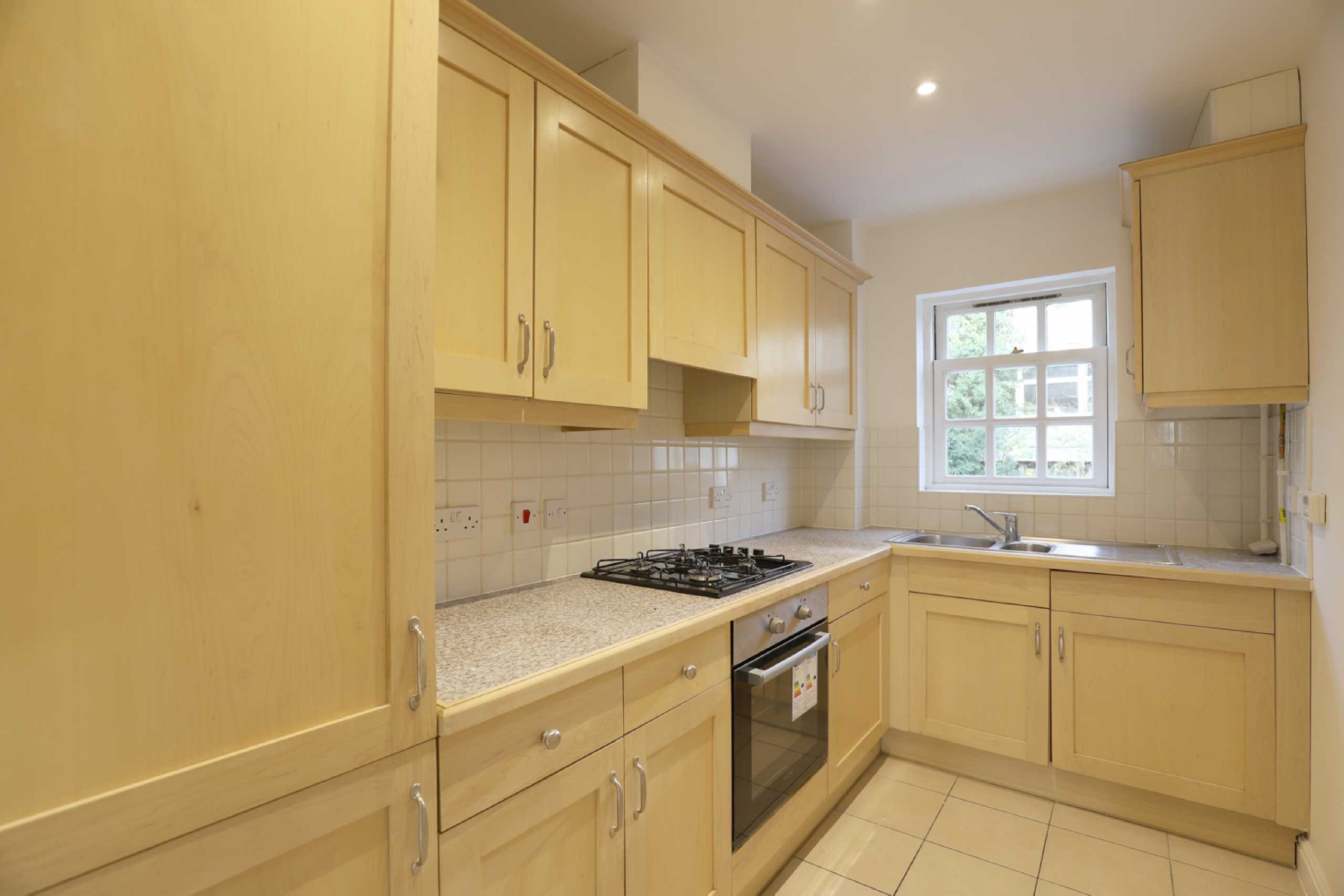 2 bed apartment to rent in Chime Square, St. Albans, Hertfordshire, AL3  - Property Image 2