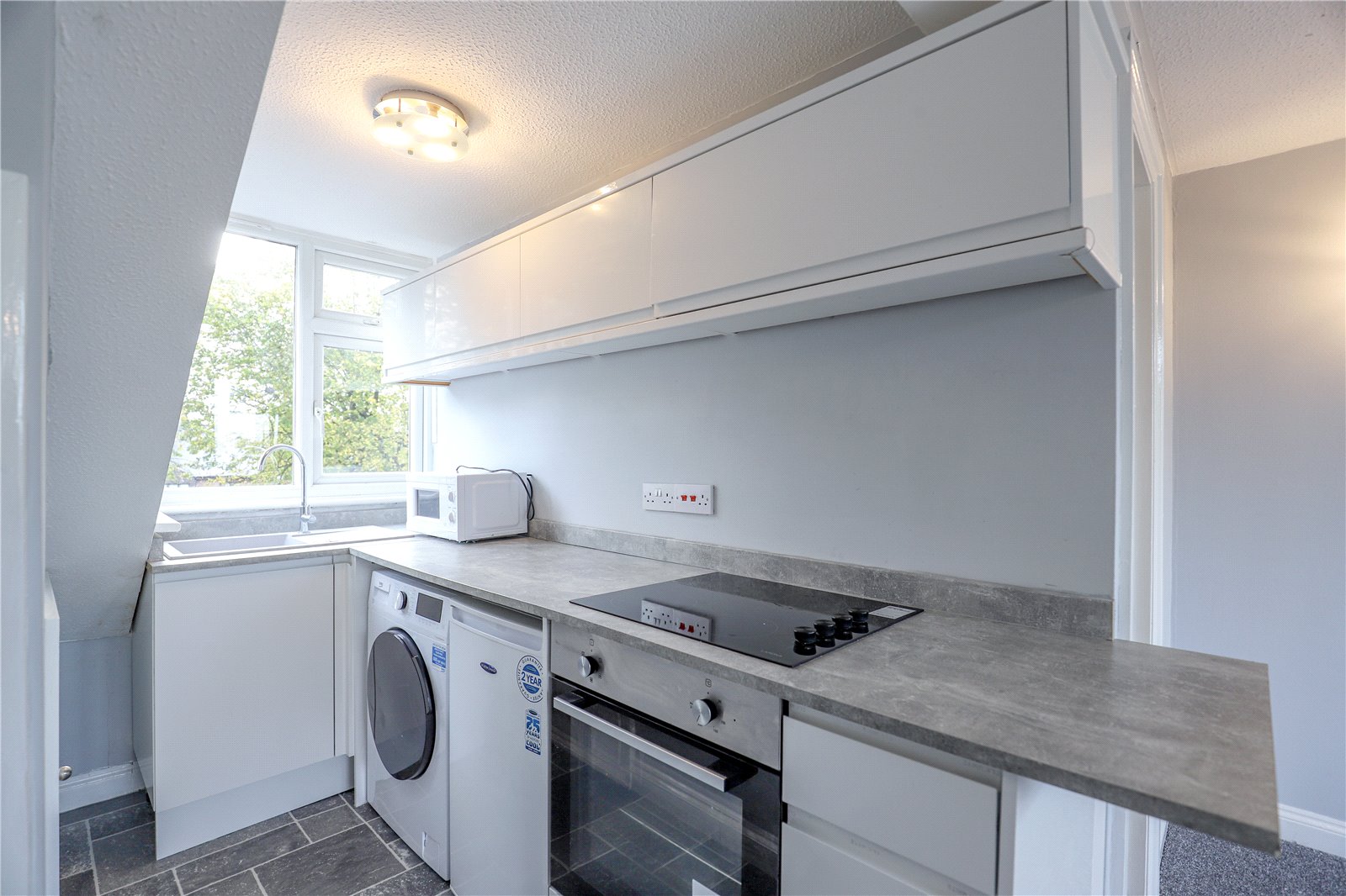 1 bed studio flat to rent in Granville Court, 23 Granville Road, St. Albans, Hertfordshire, AL1 - Property Image 3