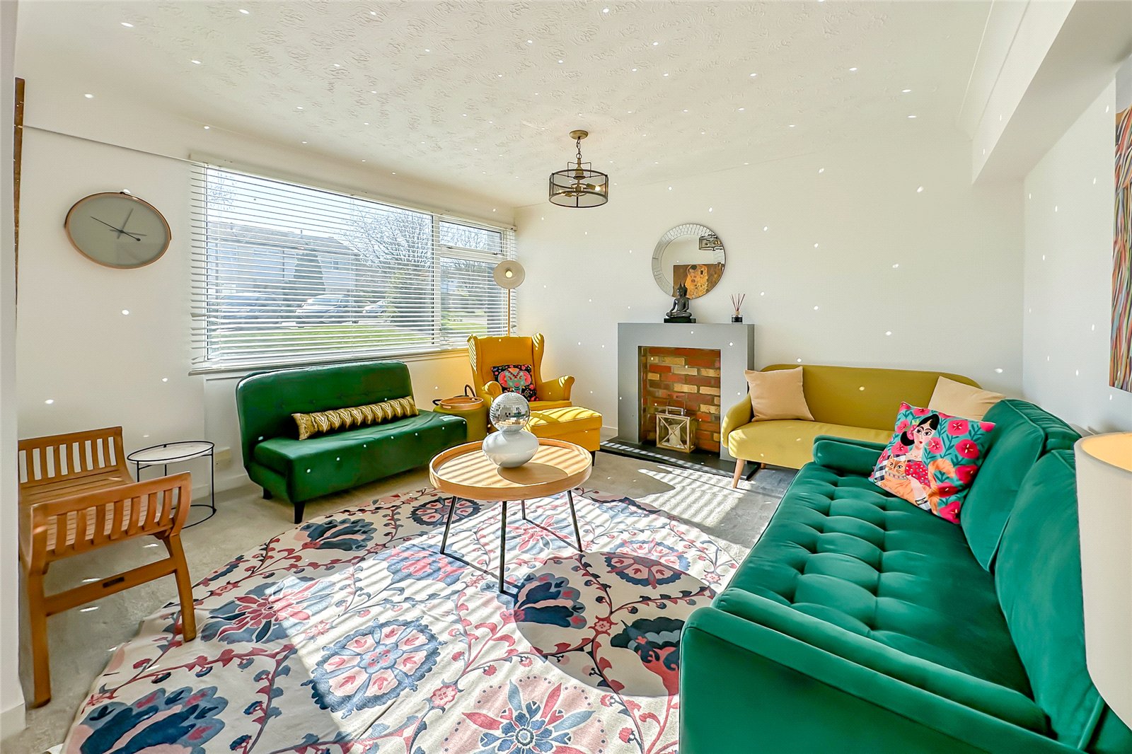 3 bed terraced house for sale in Chiltern Road, St. Albans, Hertfordshire, AL4 - Property Image 2