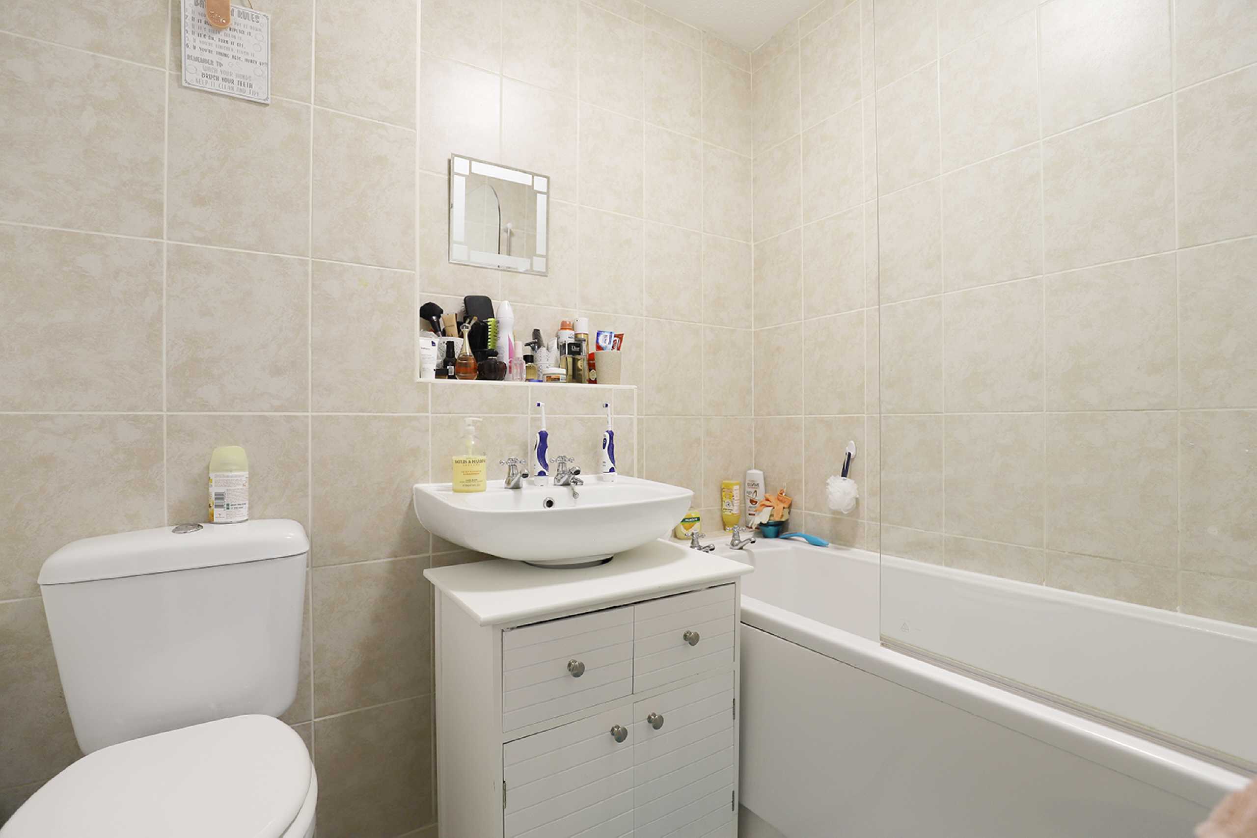 1 bed apartment to rent in Hawkshill, St. Albans, Hertfordshire, AL1 - Property Image 5