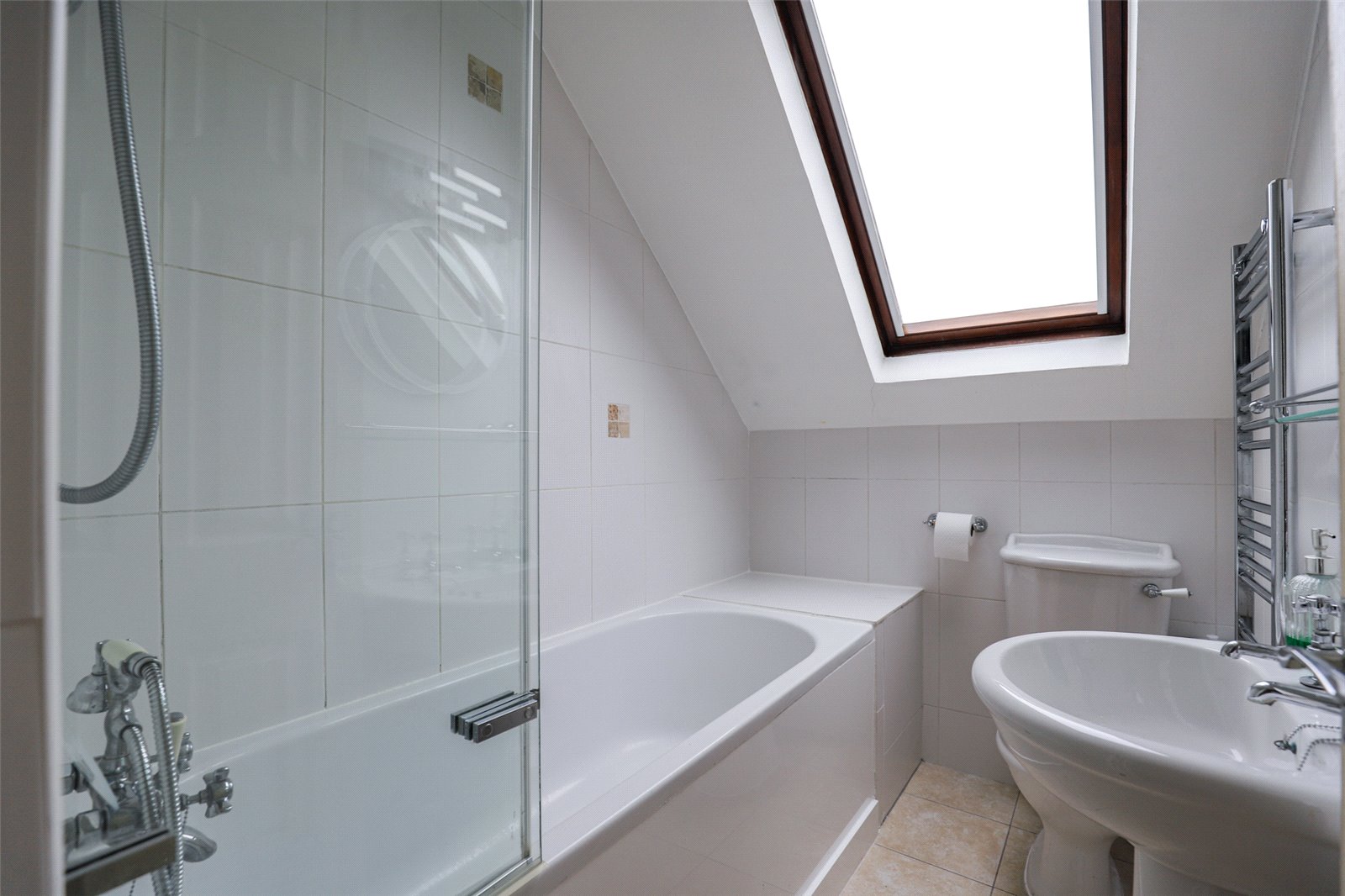 2 bed apartment to rent in Wilton Court, 14 Carlisle Avenue, St. Albans, Hertfordshire, AL3 - Property Image 5