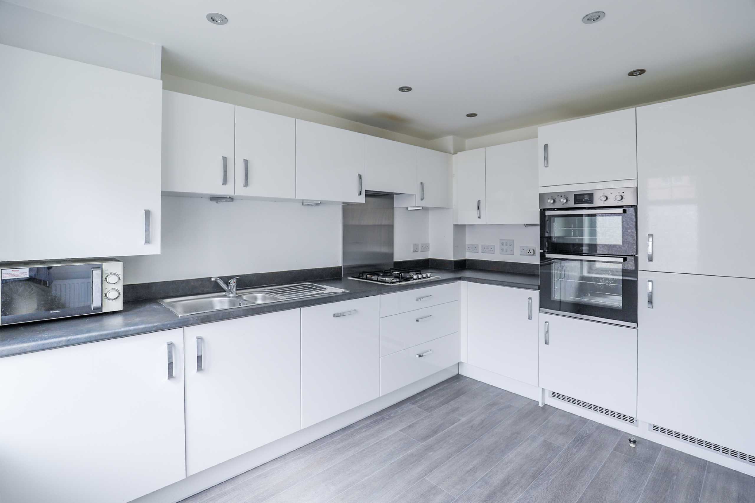 3 bed house to rent in Harrier End, St. Albans, Hertfordshire, AL4  - Property Image 2