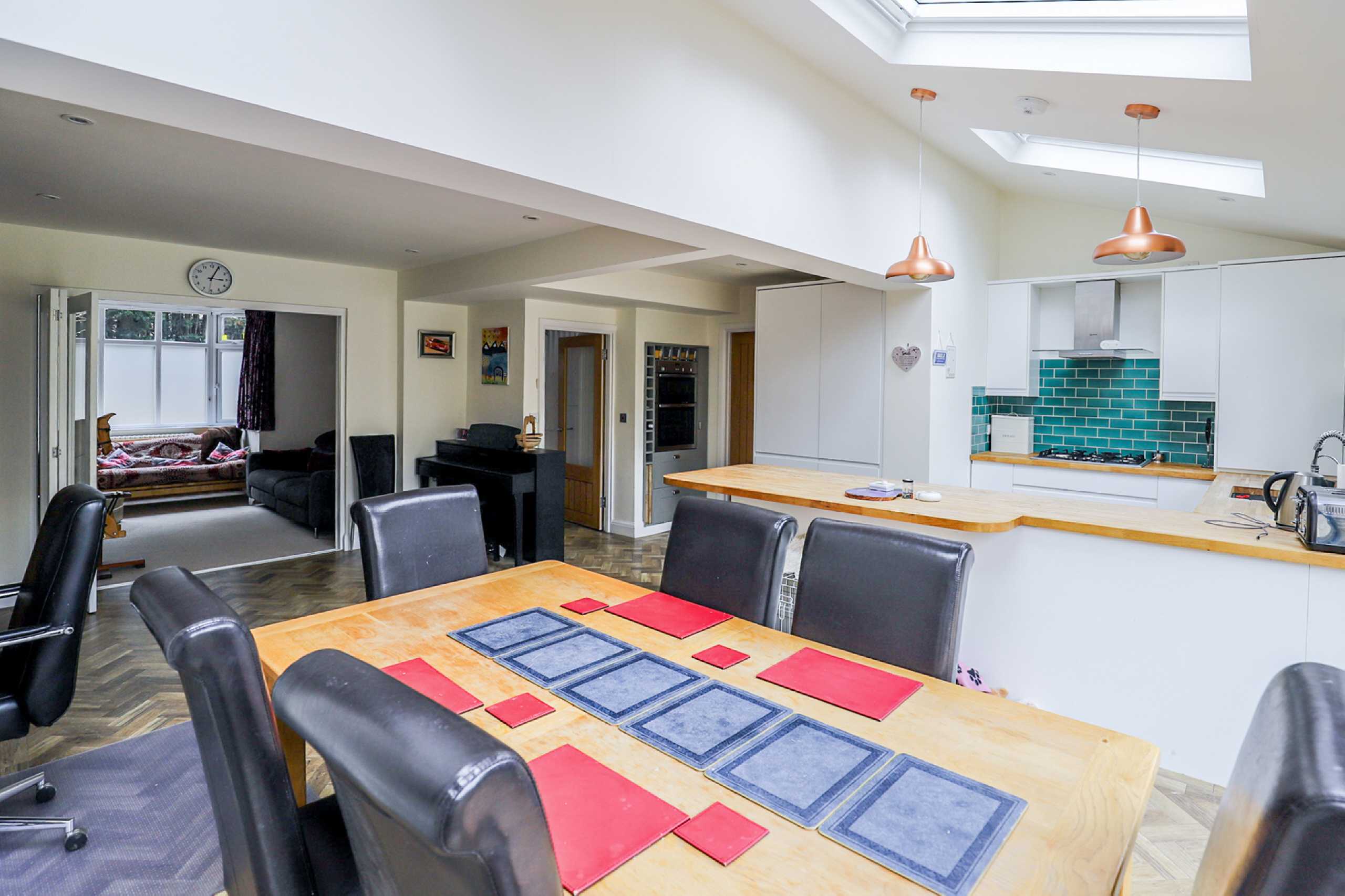 4 bed semi-detached house to rent in Watford Road, St. Albans, Hertfordshire, AL2  - Property Image 6