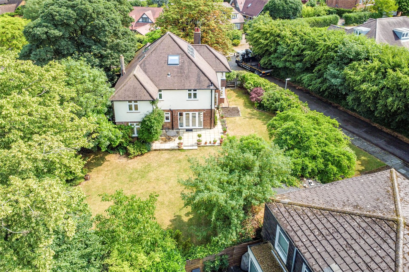 6 bed detached house for sale in Townsend Drive, St. Albans, Hertfordshire, AL3  - Property Image 14