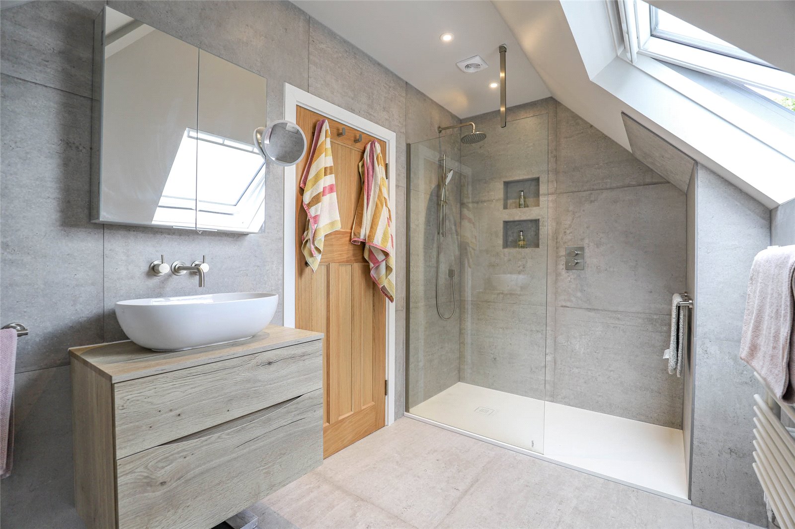 6 bed detached house for sale in Townsend Drive, St. Albans, Hertfordshire, AL3  - Property Image 11