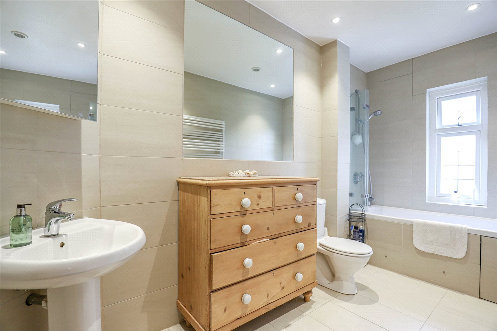 6 bed detached house for sale in Townsend Drive, St. Albans, Hertfordshire, AL3  - Property Image 18