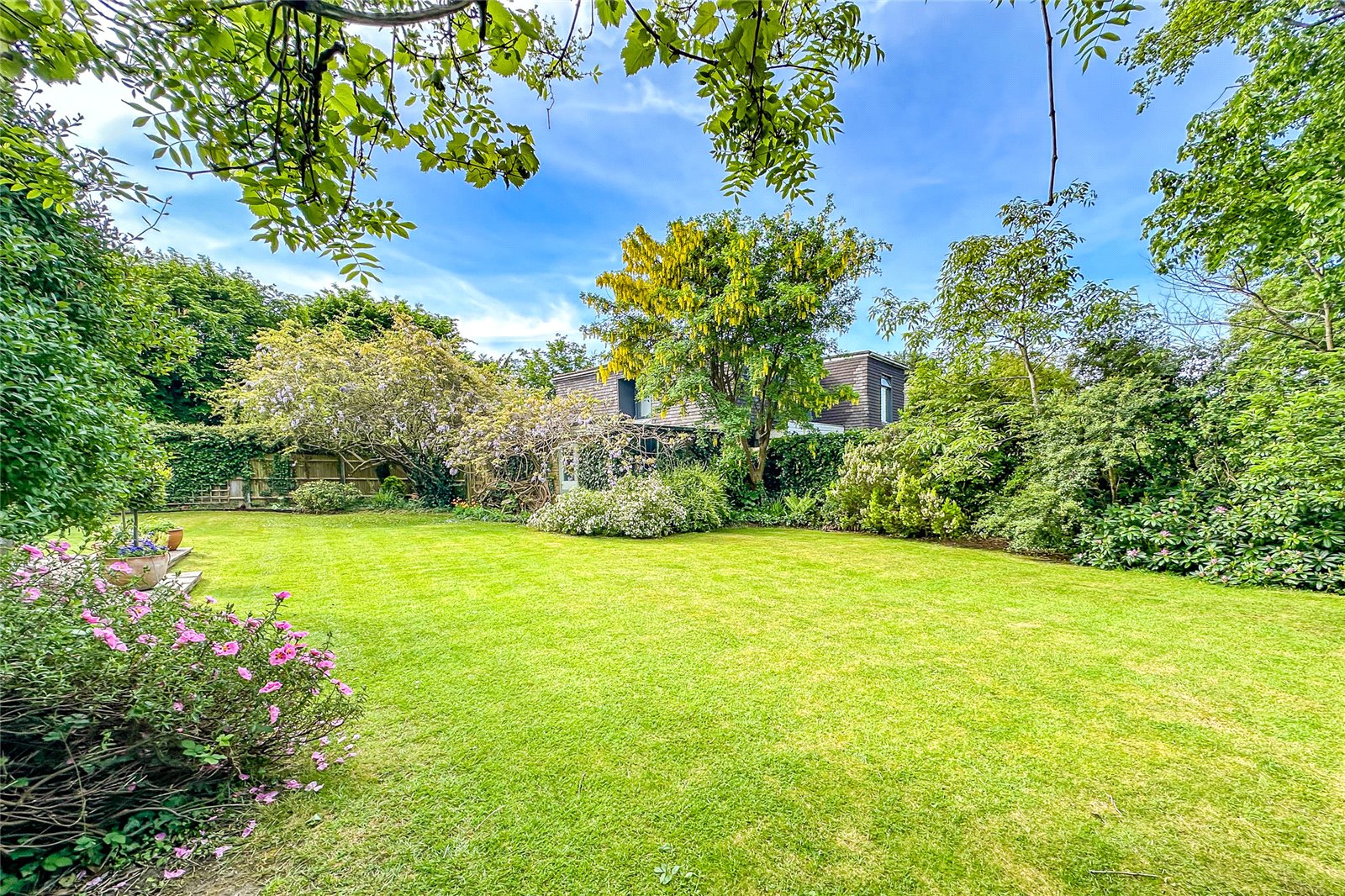 6 bed detached house for sale in Townsend Drive, St. Albans, Hertfordshire, AL3  - Property Image 12