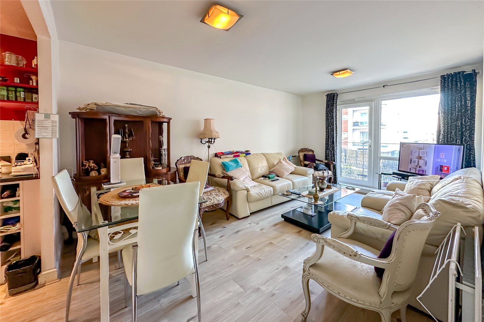 2 bed apartment for sale in Clarkson Court, Hatfield, Hertfordshire, AL10  - Property Image 3